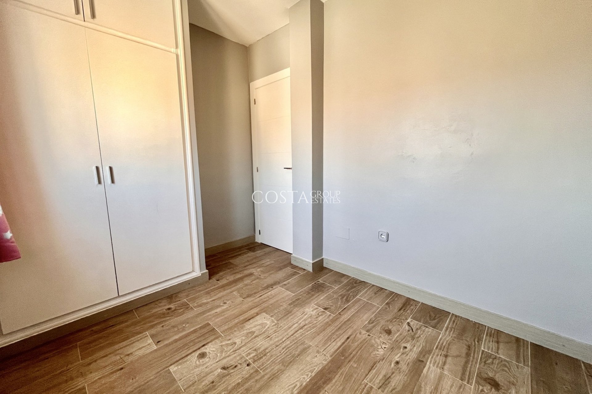 Odsprzedaż - Willa -
San Miguel de Salinas - San Miguel de Salinas Centro