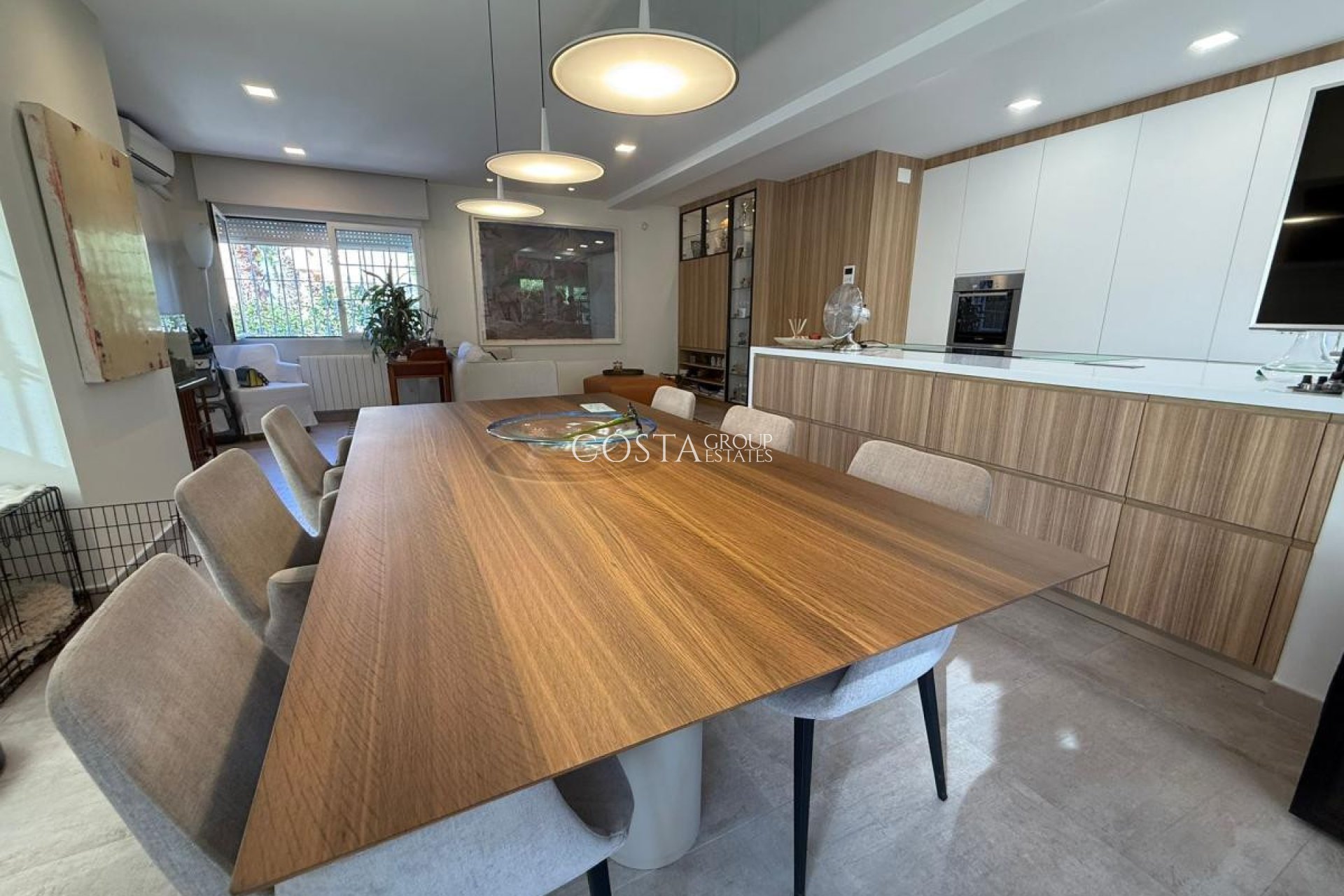 Odsprzedaż - Willa -
San Miguel de Salinas - San Miguel de Salinas Centro