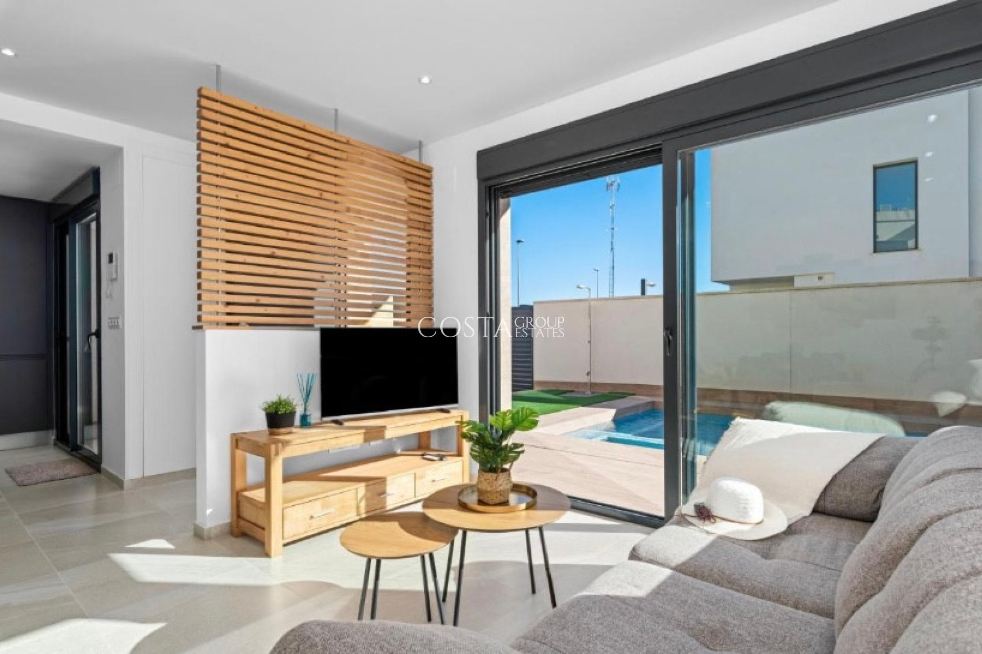 Odsprzedaż - Willa -
San Miguel de Salinas - San Miguel de Salinas Centro