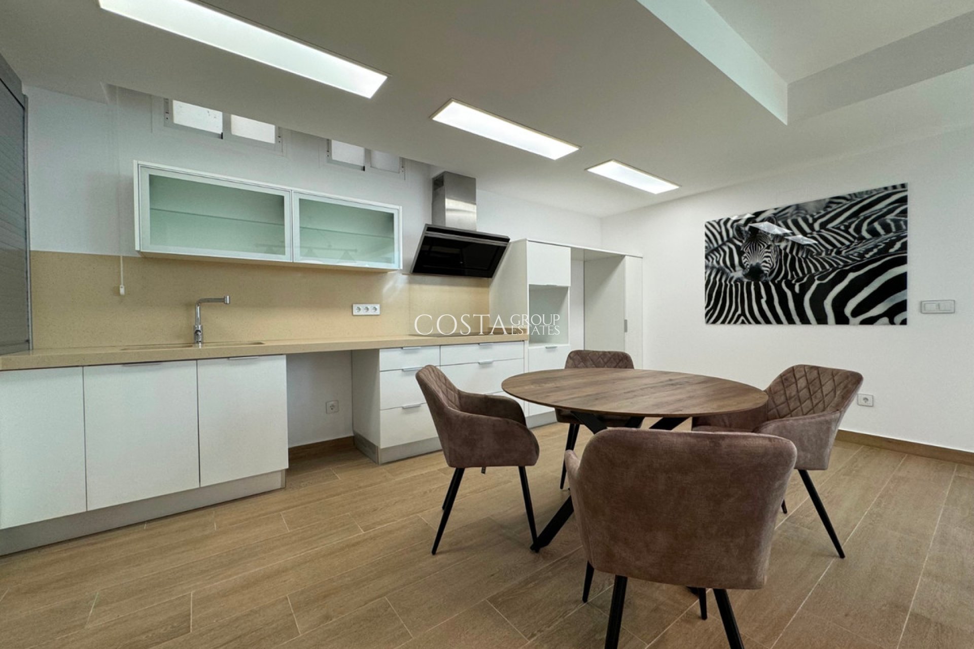 Odsprzedaż - Willa -
San Miguel de Salinas - San Miguel de Salinas Centro