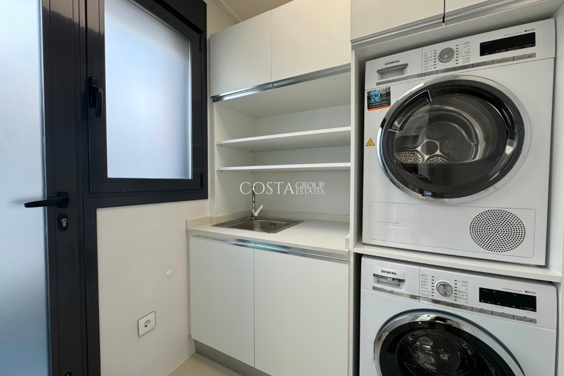 Odsprzedaż - Willa -
San Miguel de Salinas - San Miguel de Salinas Centro