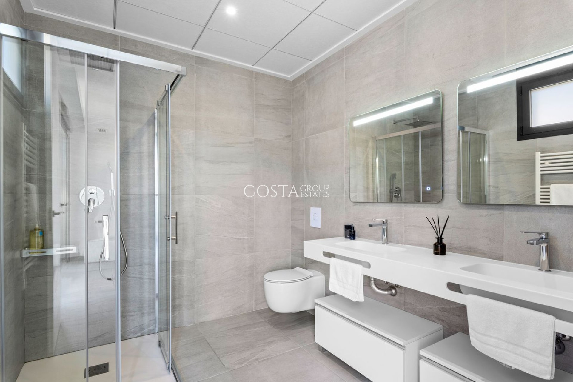 Odsprzedaż - Willa -
San Miguel de Salinas - San Miguel de Salinas Centro