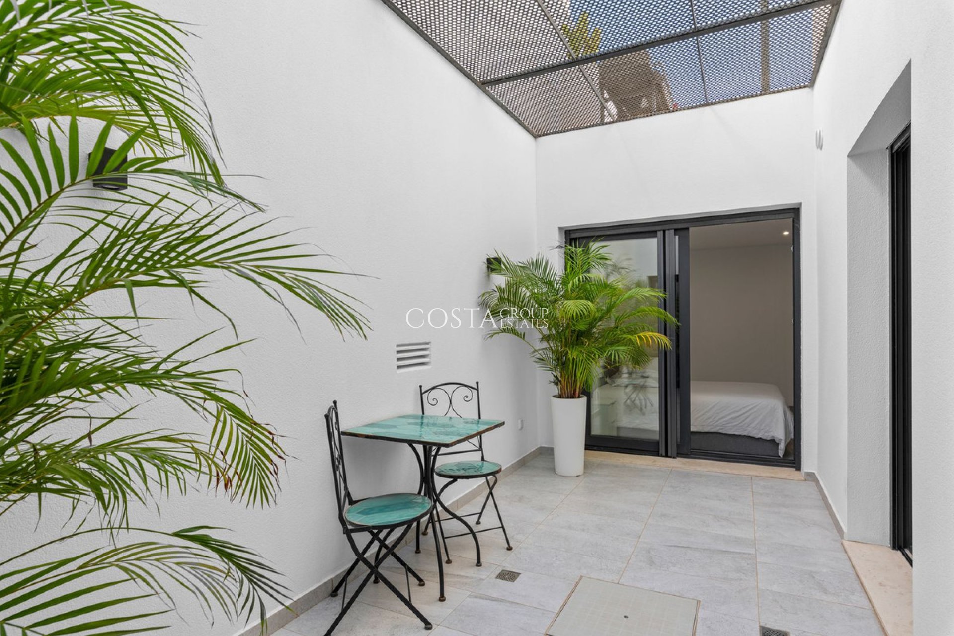 Odsprzedaż - Willa -
San Miguel de Salinas - San Miguel de Salinas Centro