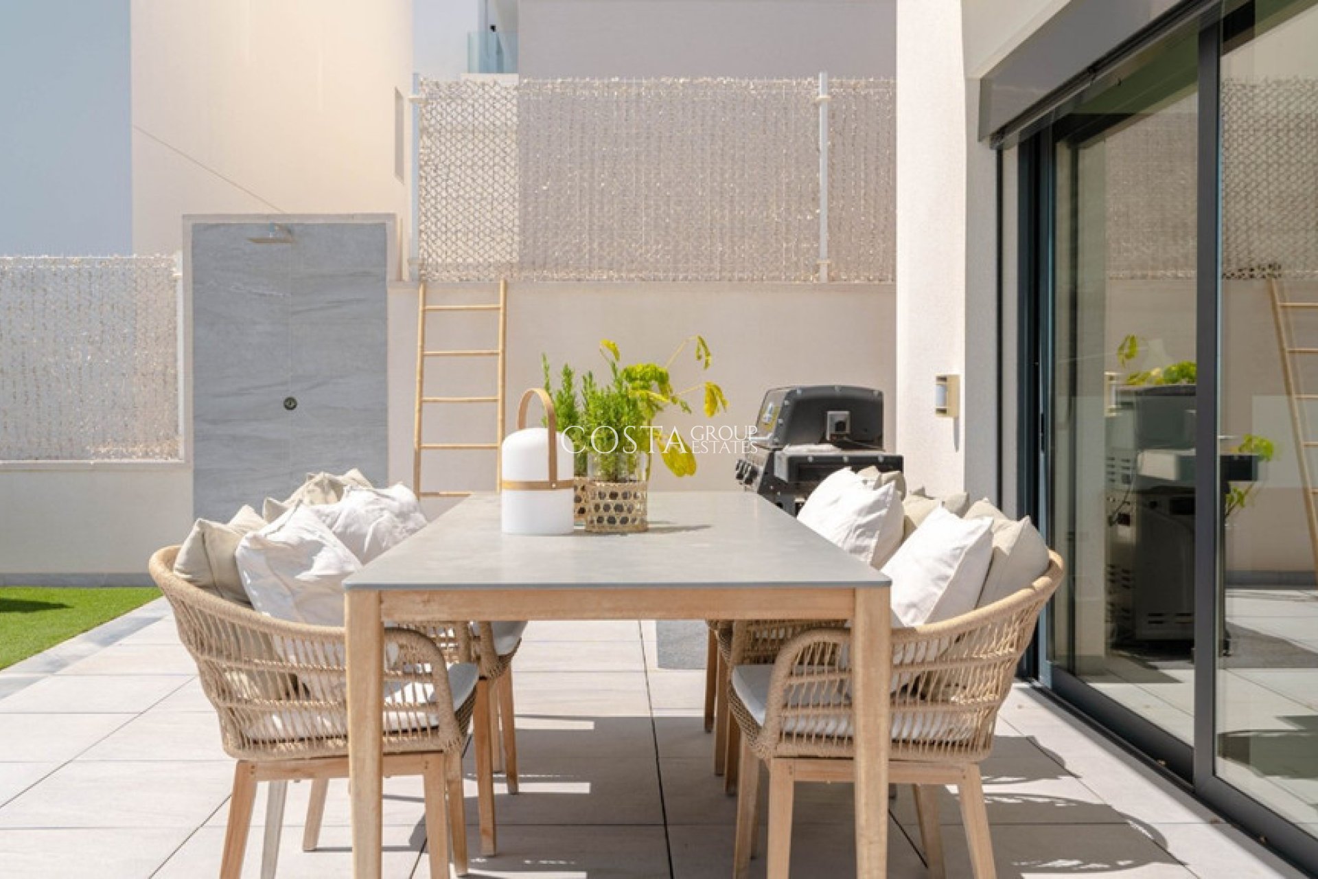 Odsprzedaż - Willa -
San Miguel de Salinas - San Miguel de Salinas Centro