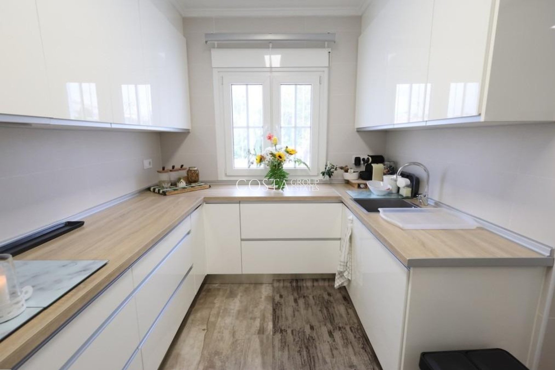 Odsprzedaż - Willa -
San Miguel de Salinas - San Miguel de Salinas Centro