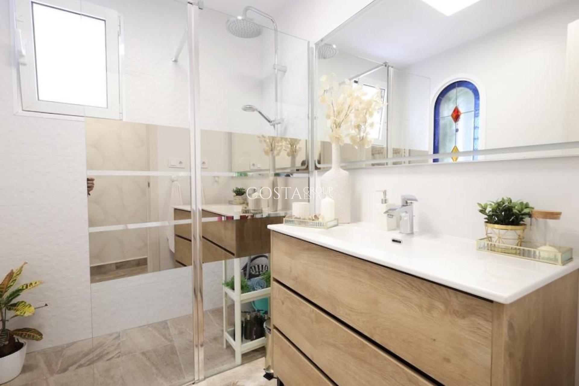 Odsprzedaż - Willa -
San Miguel de Salinas - San Miguel de Salinas Centro