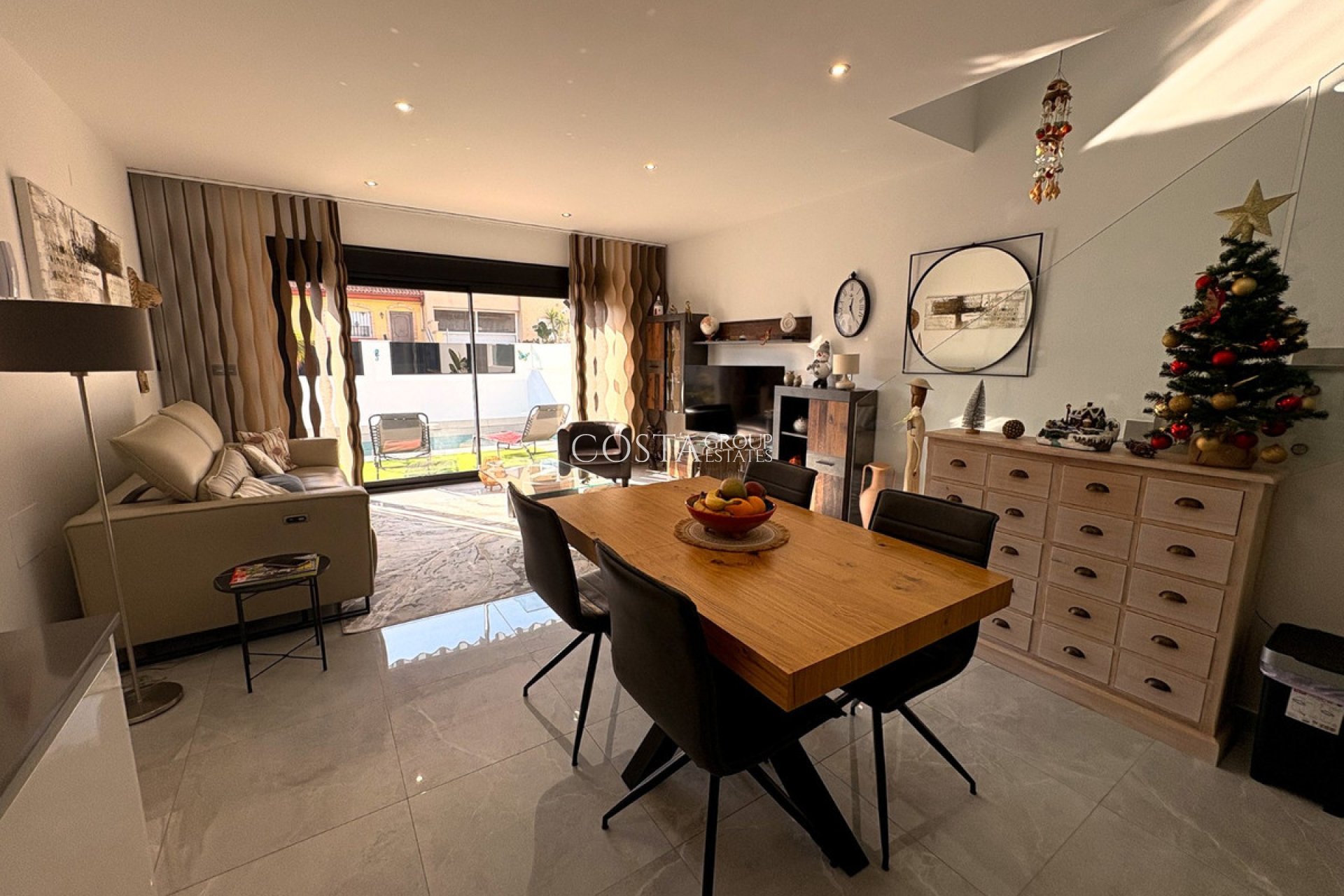 Odsprzedaż - Willa -
San Pedro del Pinatar - San Pedro del Pinatar Centro