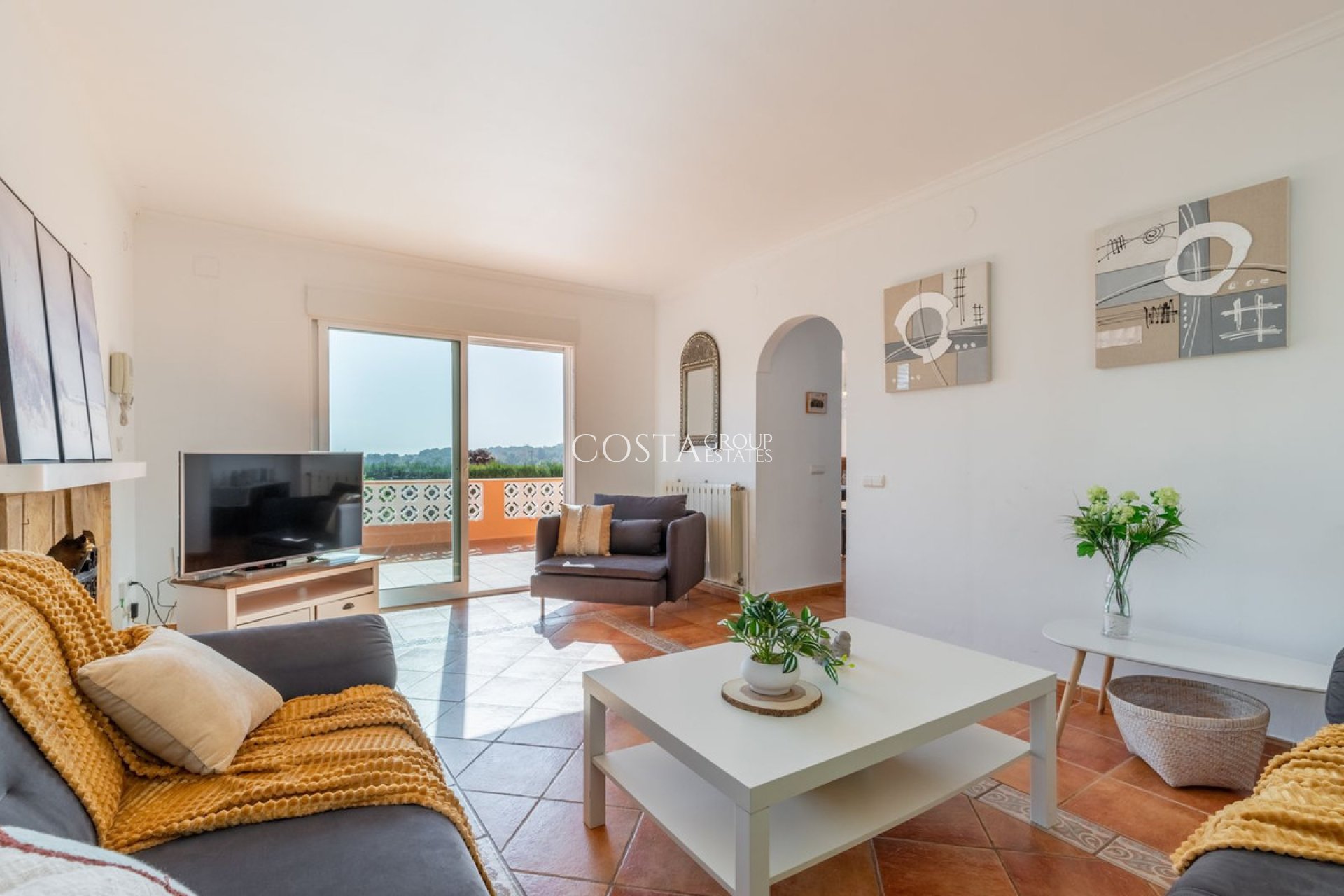 Odsprzedaż - Willa -
Teulada - Moraira