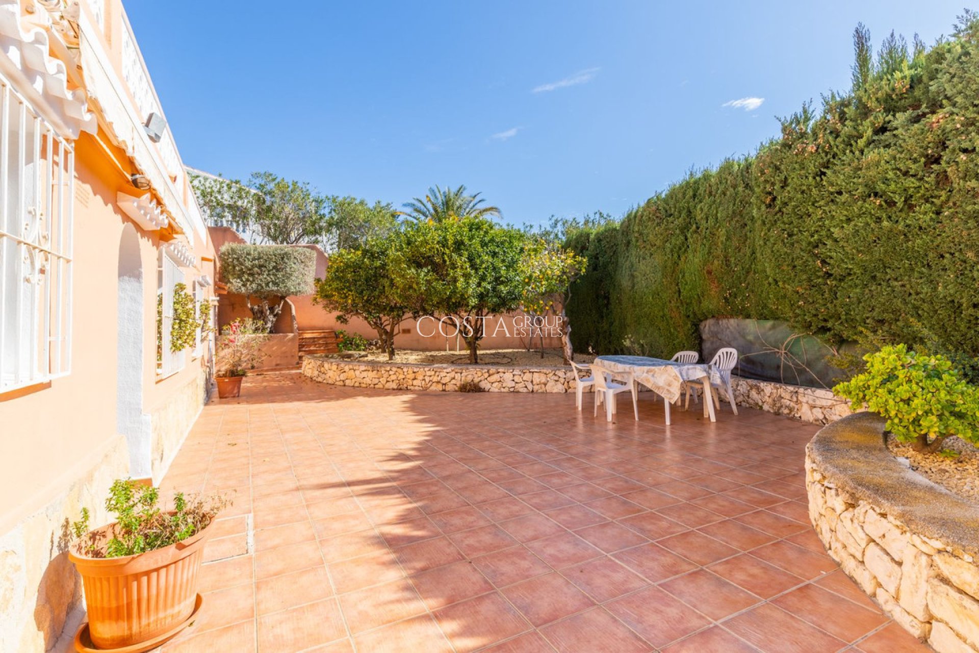 Odsprzedaż - Willa -
Teulada - Moraira