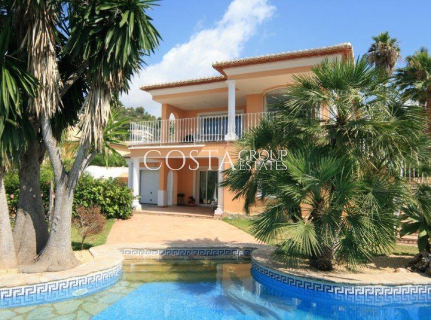 Odsprzedaż - Willa -
Teulada - Moraira