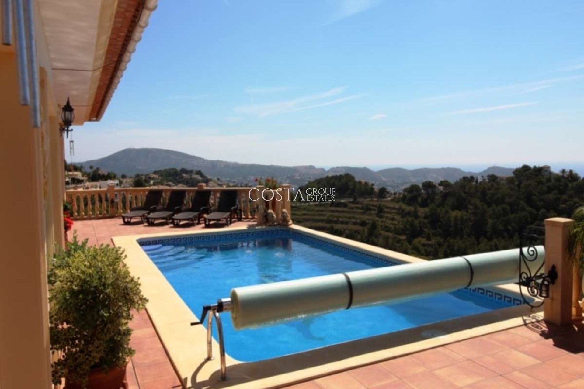 Odsprzedaż - Willa -
Teulada - Moraira