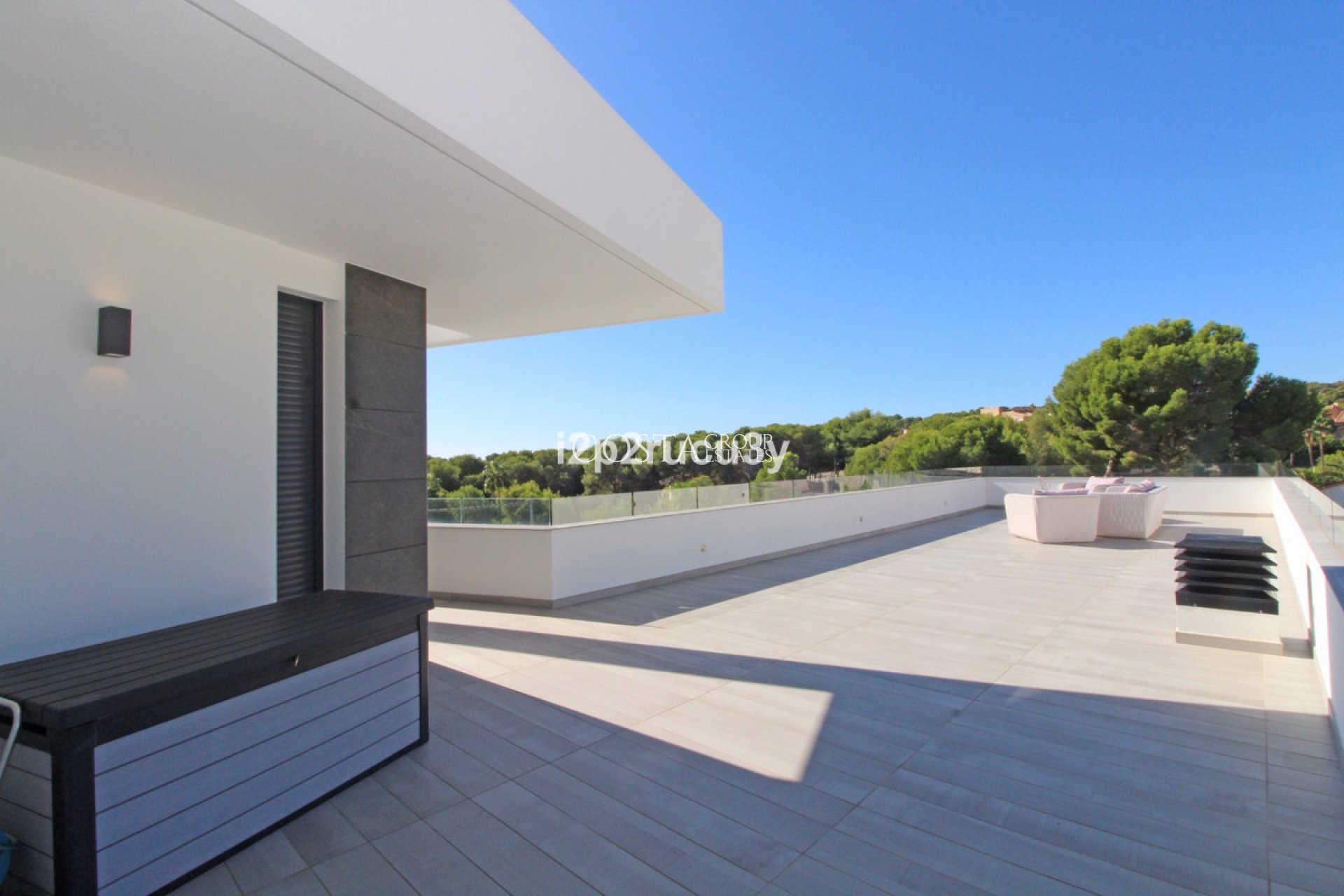 Odsprzedaż - Willa -
Teulada - Moraira
