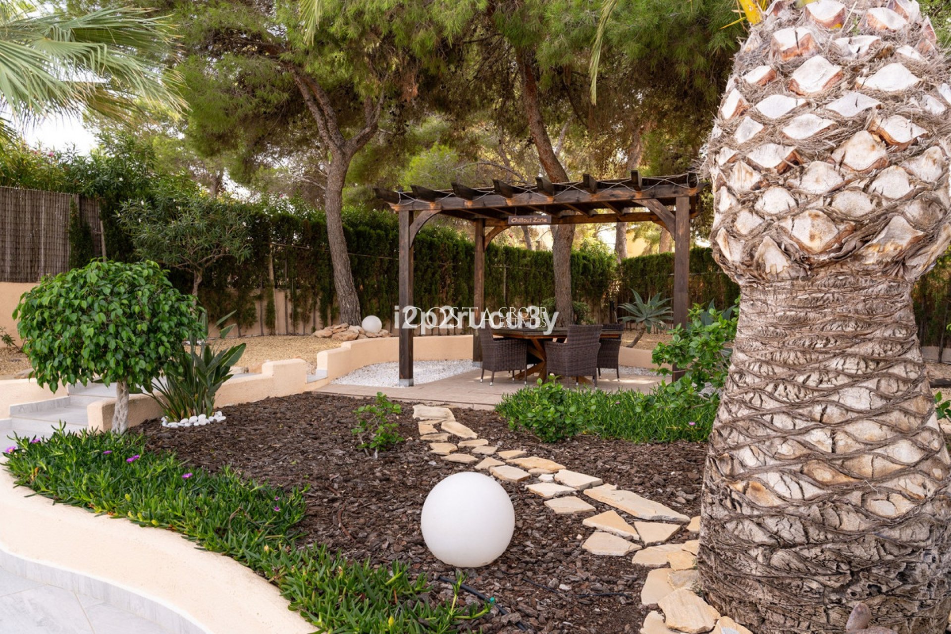 Odsprzedaż - Willa -
Teulada - Moraira