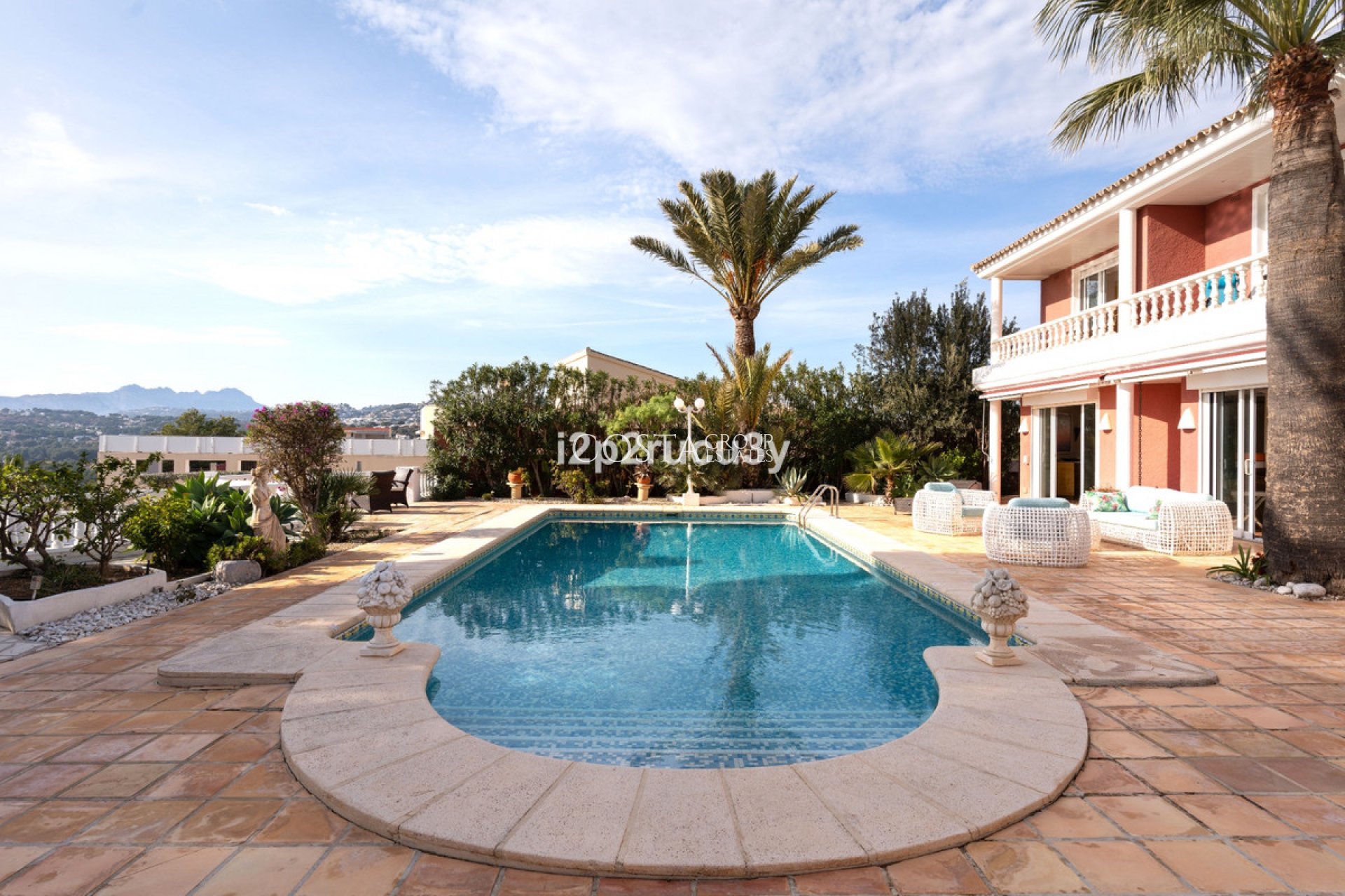 Odsprzedaż - Willa -
Teulada - Moraira