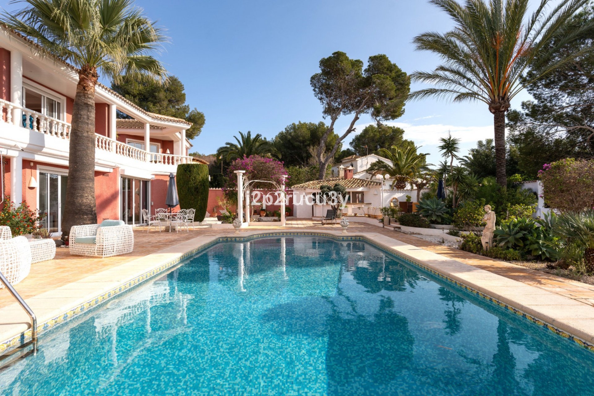 Odsprzedaż - Willa -
Teulada - Moraira
