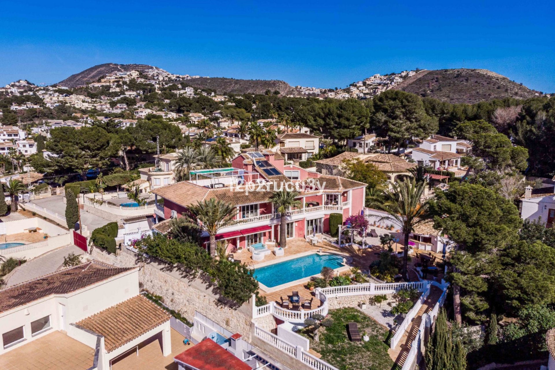 Odsprzedaż - Willa -
Teulada - Moraira