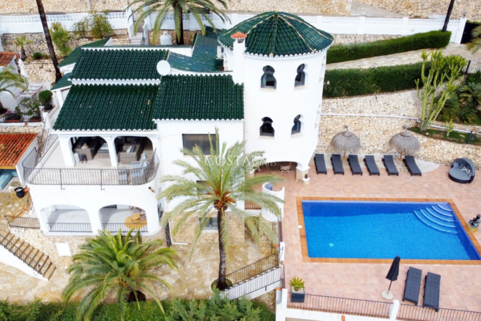 Odsprzedaż - Willa -
Teulada - Moraira