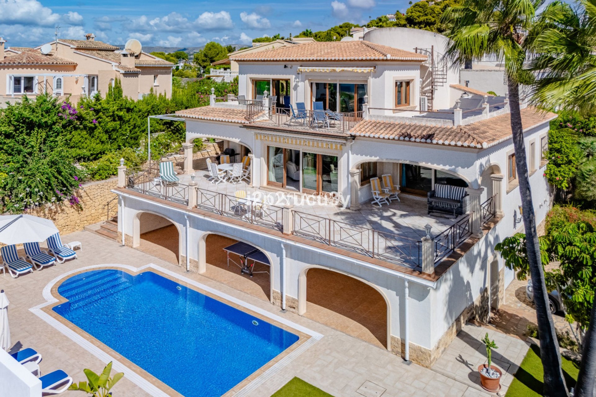 Odsprzedaż - Willa -
Teulada - Moraira