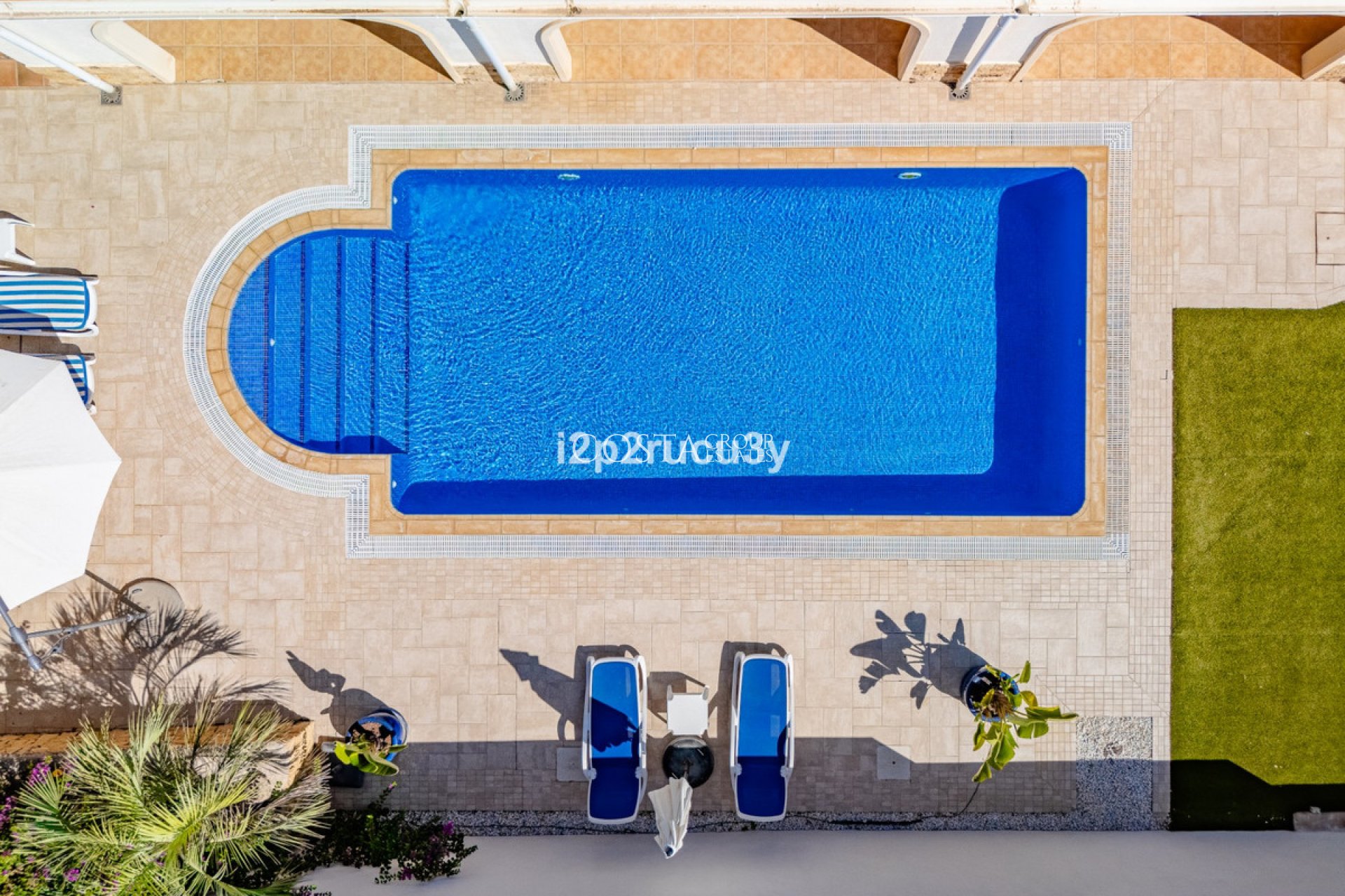 Odsprzedaż - Willa -
Teulada - Moraira