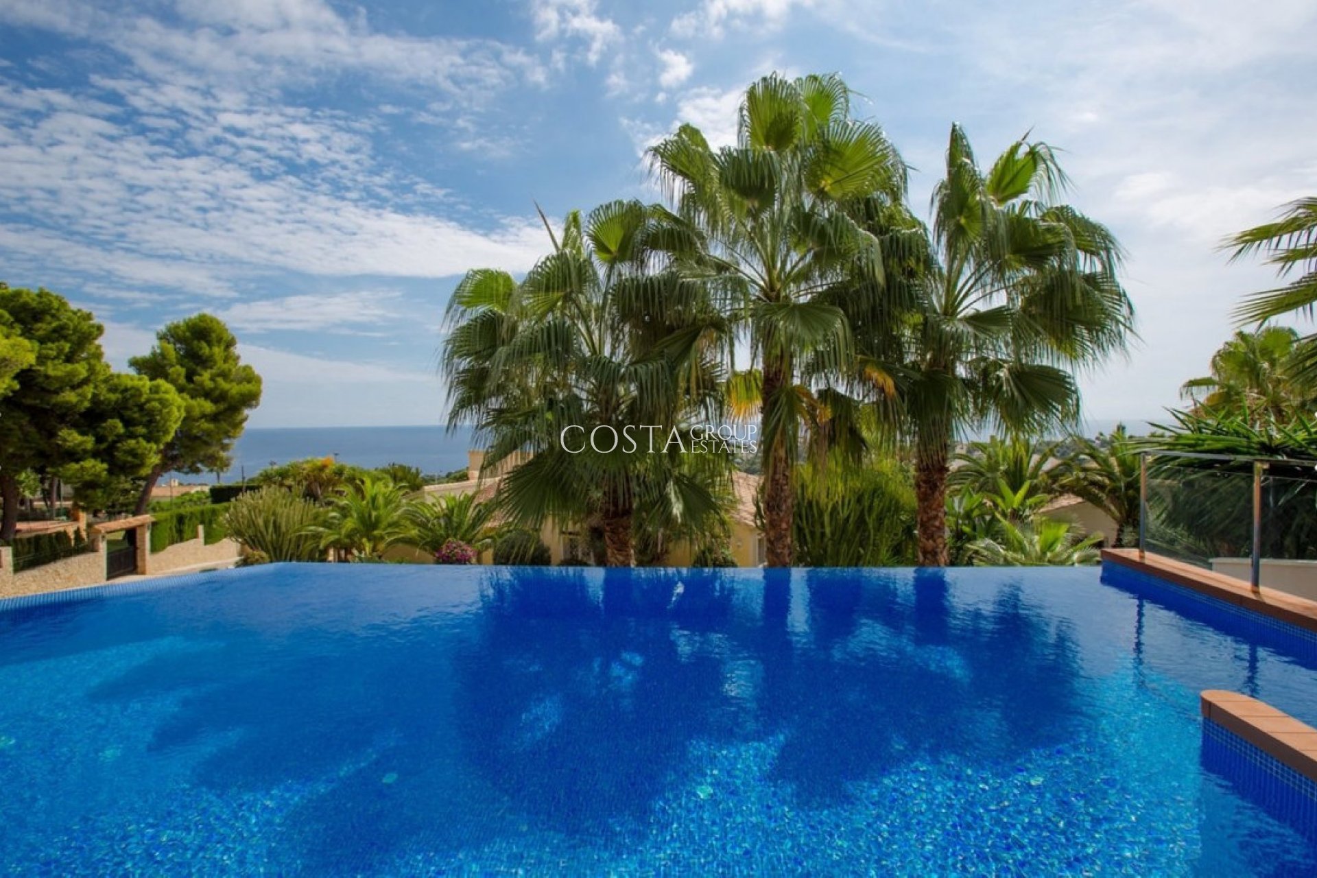 Odsprzedaż - Willa -
Teulada - Moraira