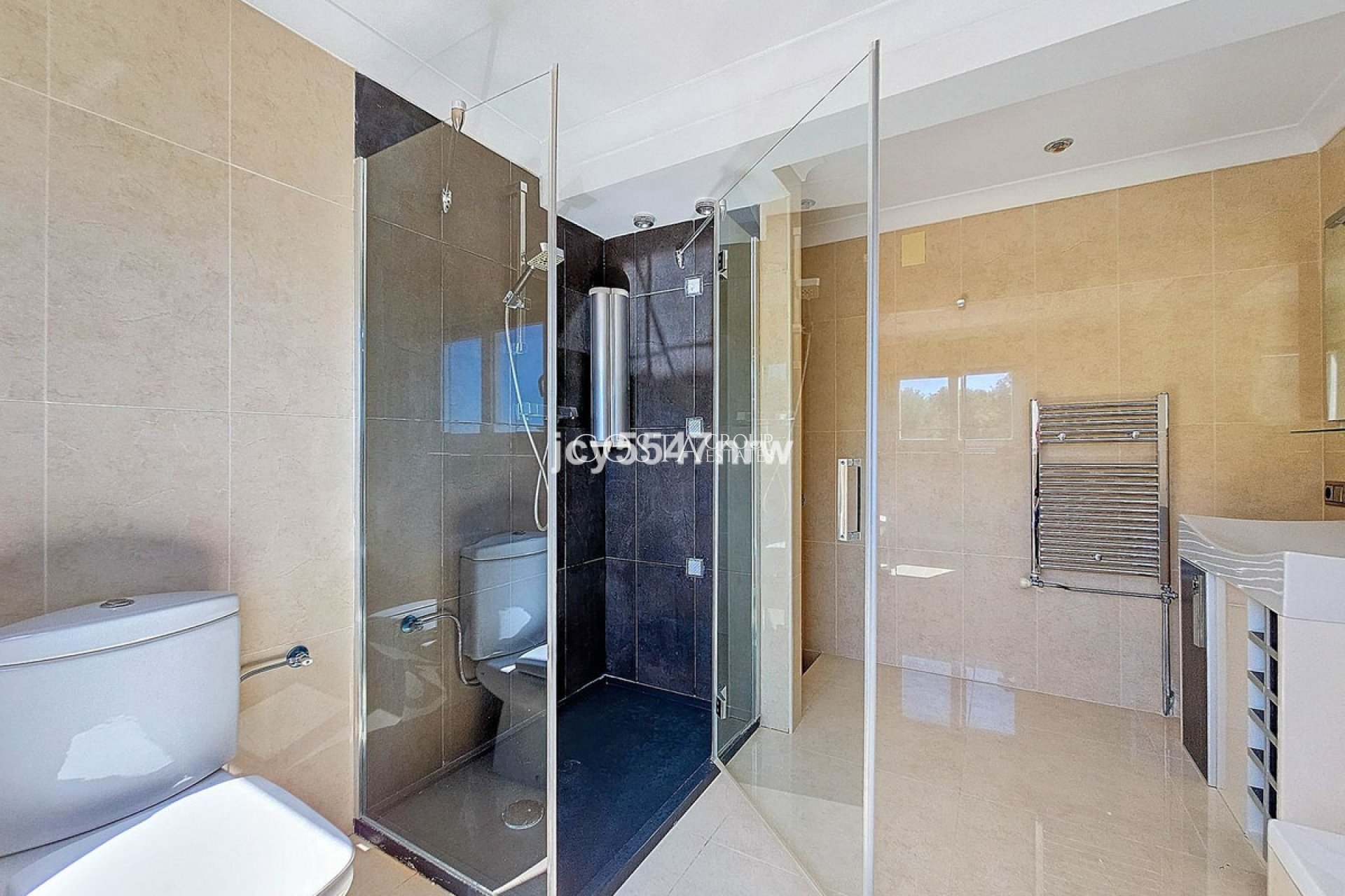 Odsprzedaż - Willa -
Teulada - Moraira