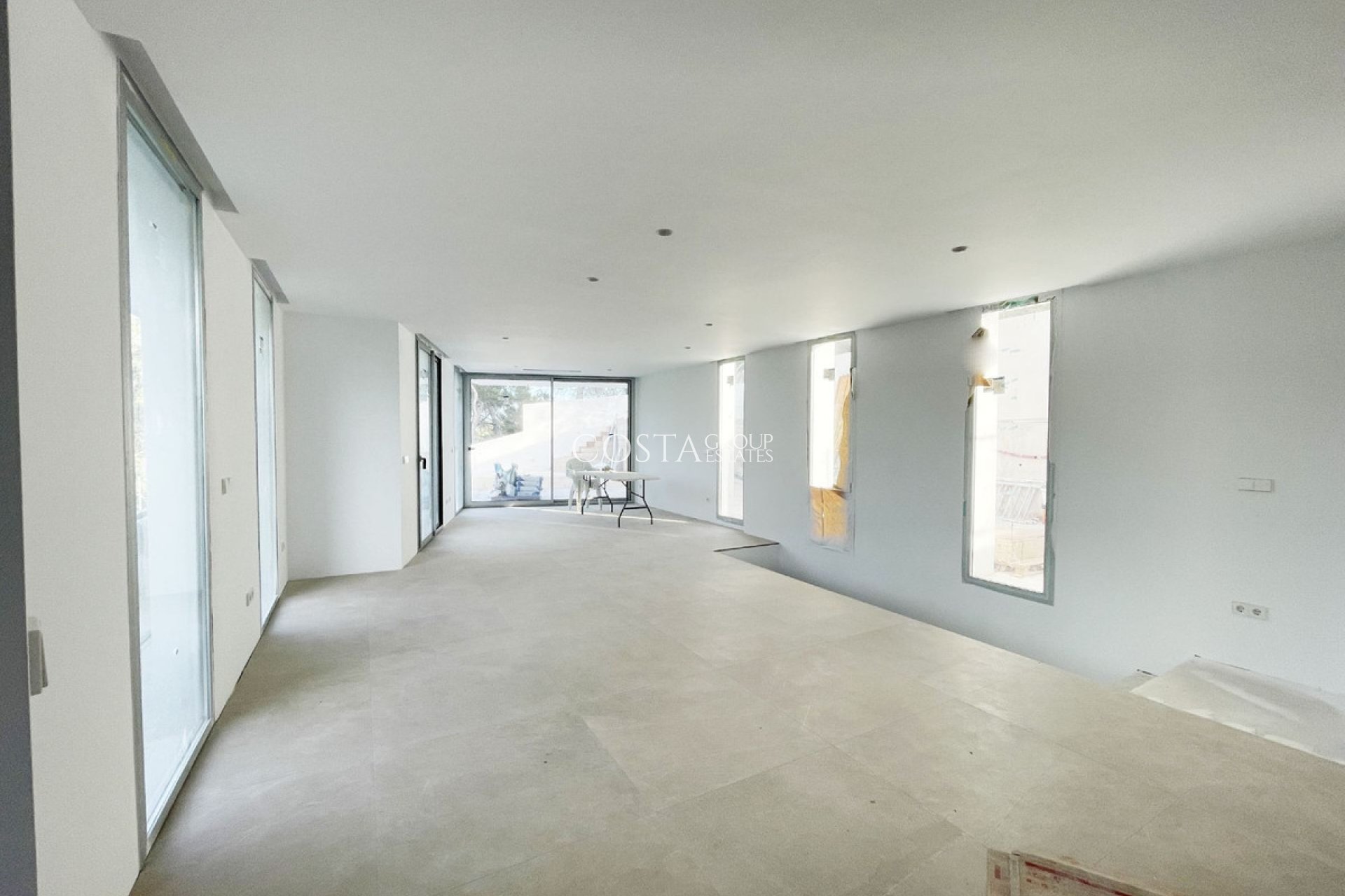 Odsprzedaż - Willa -
Teulada - Moraira