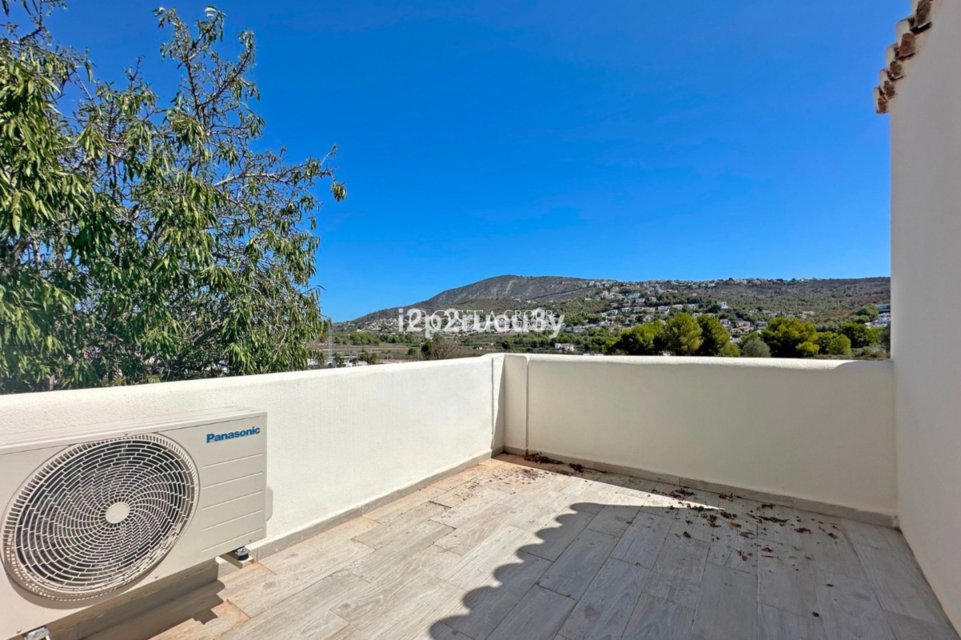 Odsprzedaż - Willa -
Teulada - Moraira