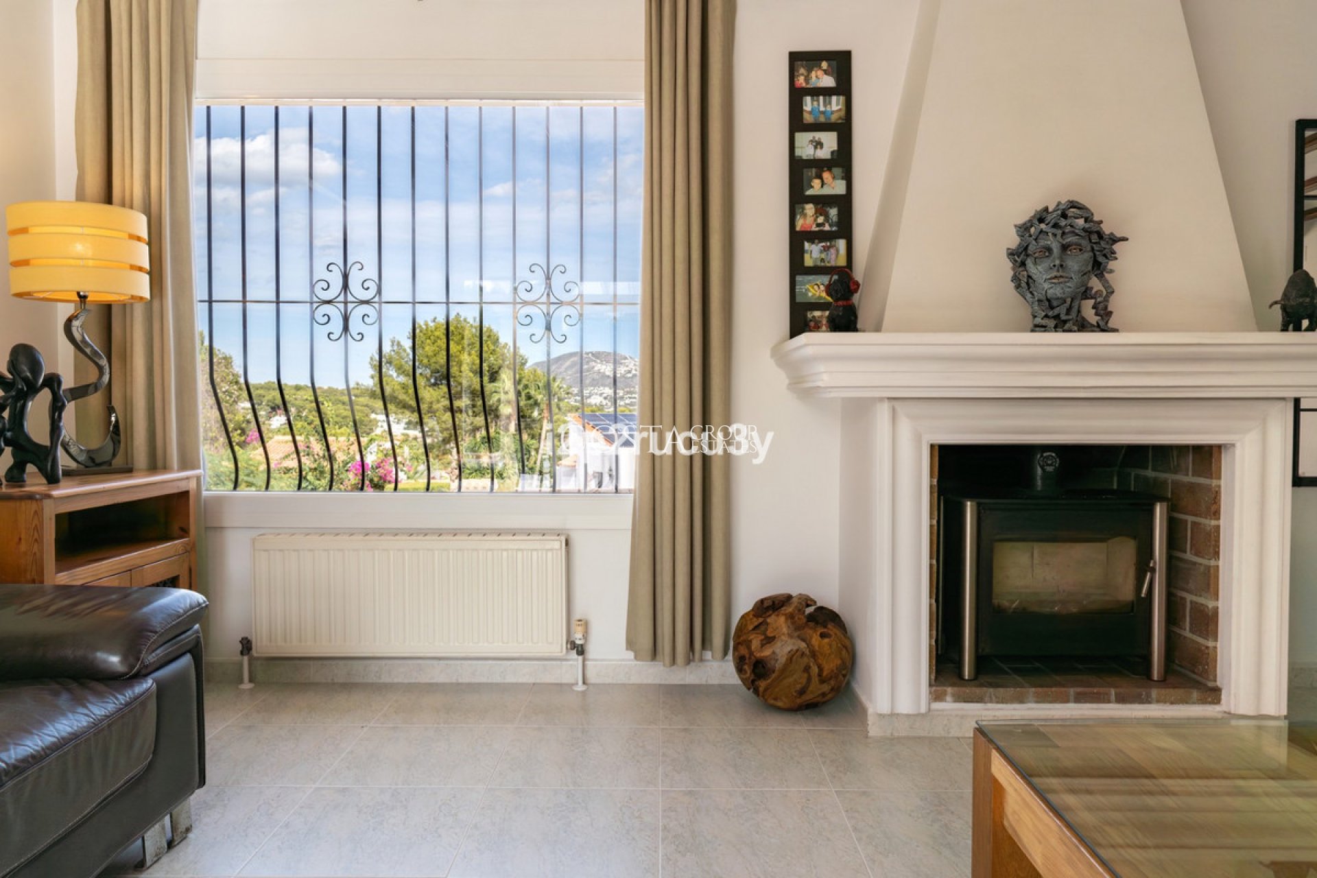 Odsprzedaż - Willa -
Teulada - Moraira