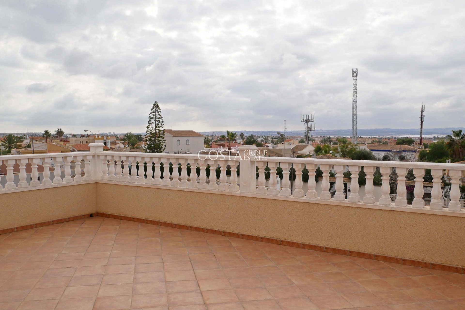 Odsprzedaż - Willa -
Torrevieja - El Chaparral