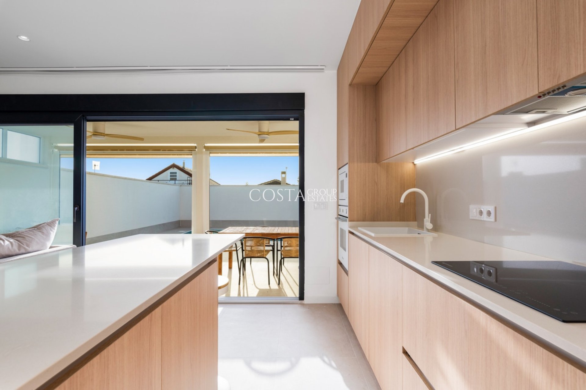 Odsprzedaż - Willa -
Torrevieja - El Chaparral