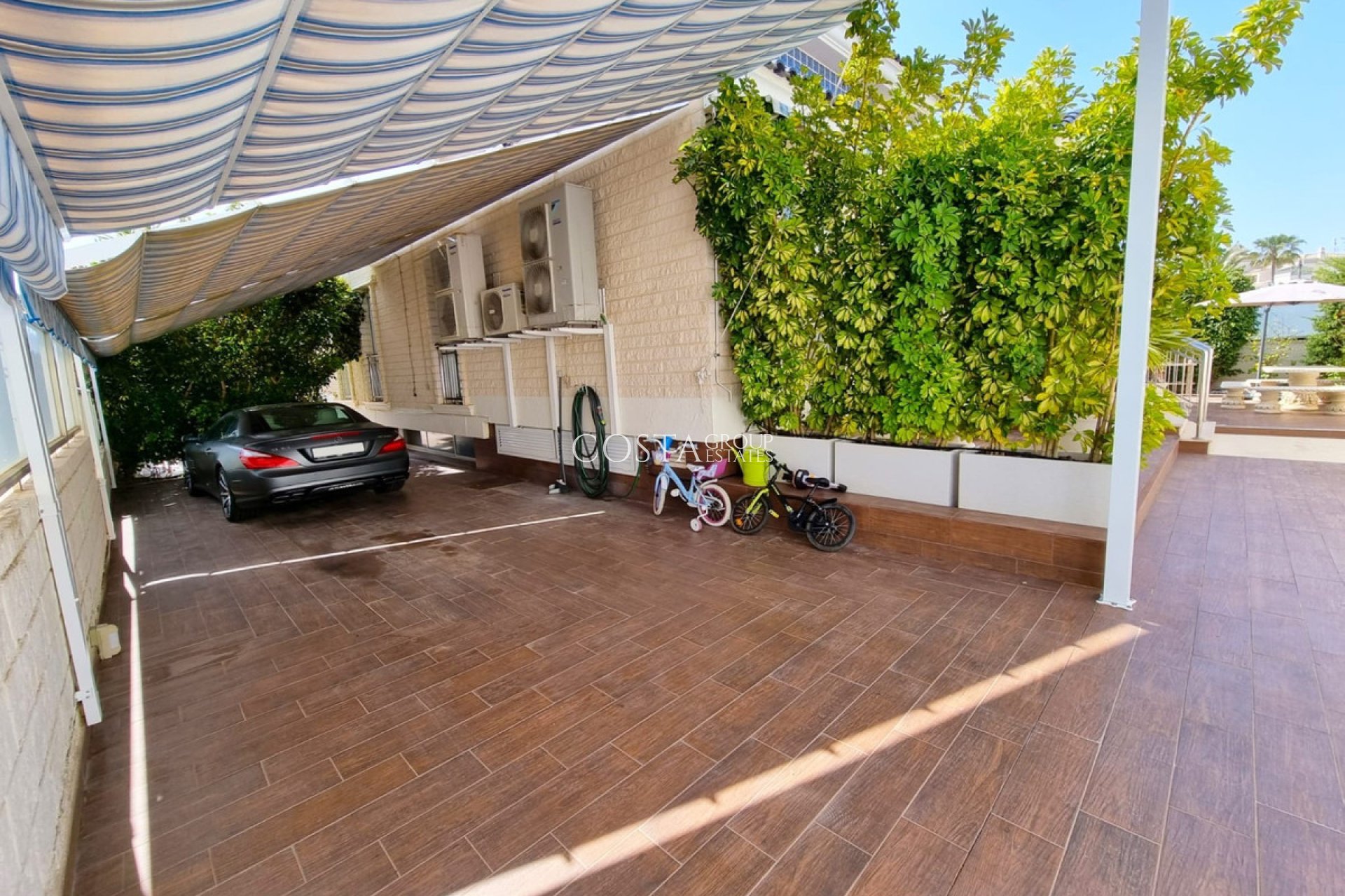 Odsprzedaż - Willa -
Torrevieja - La Mata