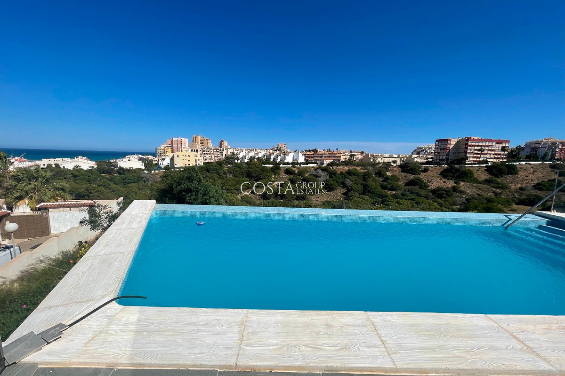 Odsprzedaż - Willa -
Torrevieja - La Mata