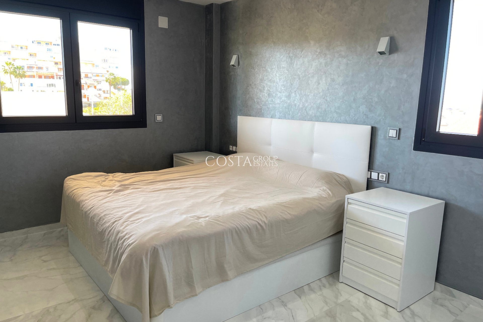 Odsprzedaż - Willa -
Torrevieja - La Mata