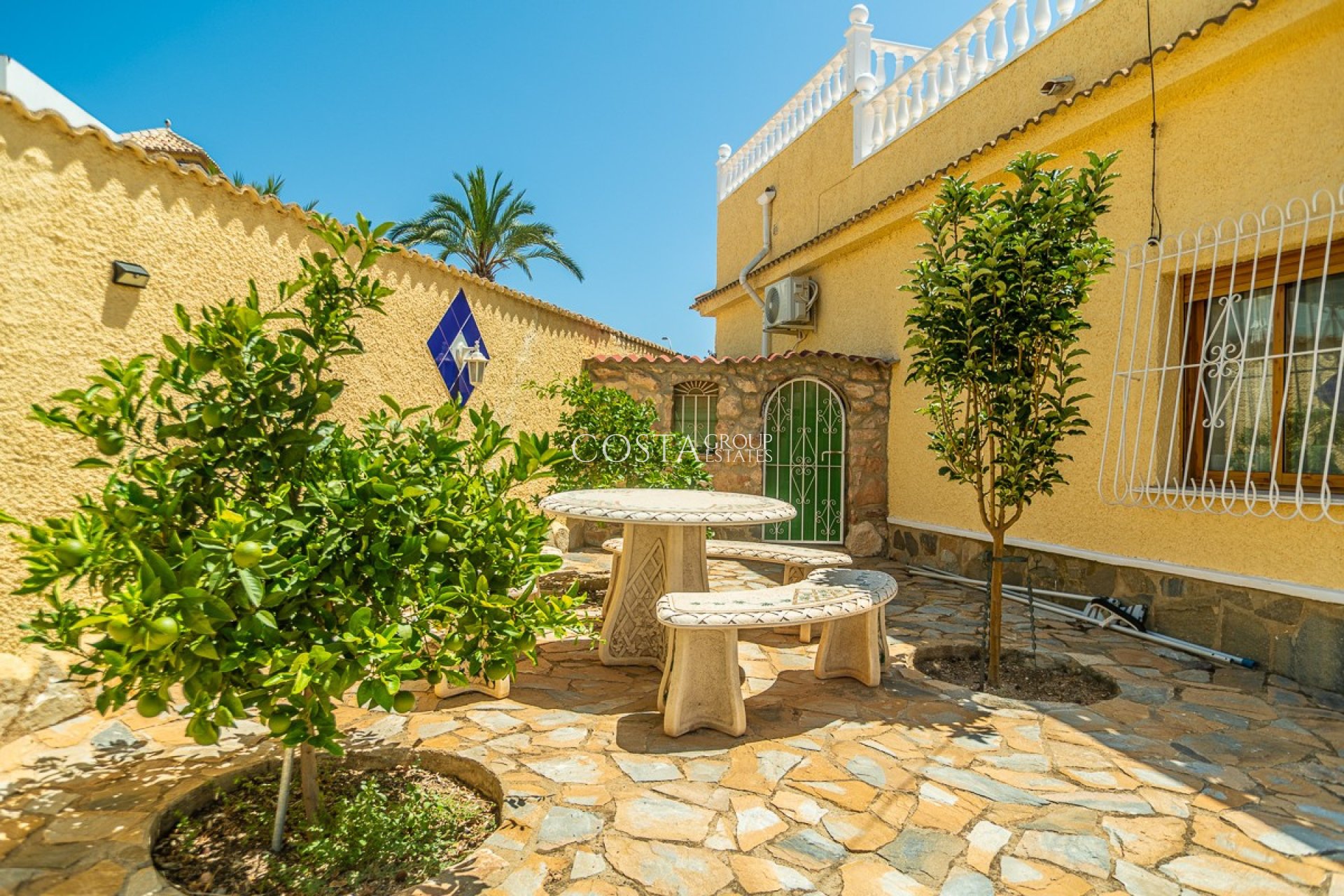 Odsprzedaż - Willa -
Torrevieja - La Siesta