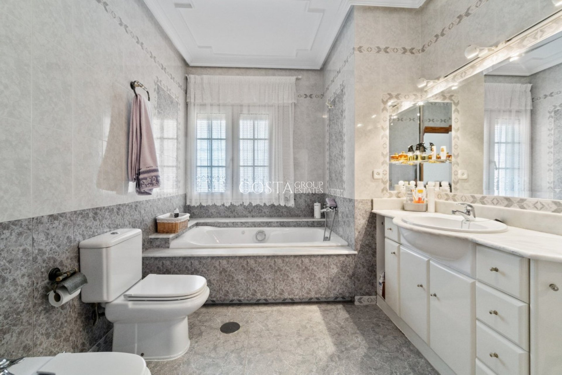 Odsprzedaż - Willa -
Torrevieja - La Veleta