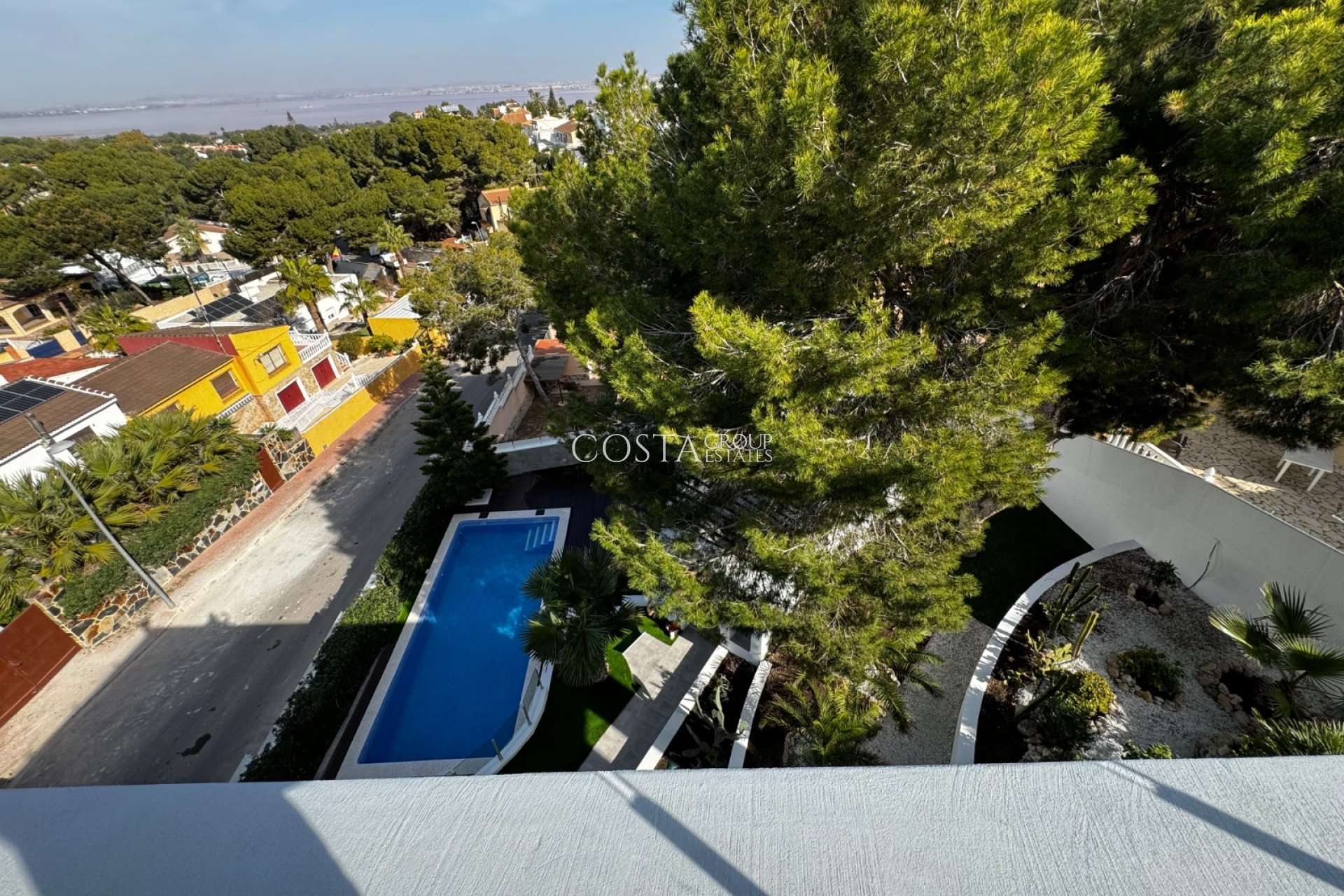 Odsprzedaż - Willa -
Torrevieja - Los Balcones