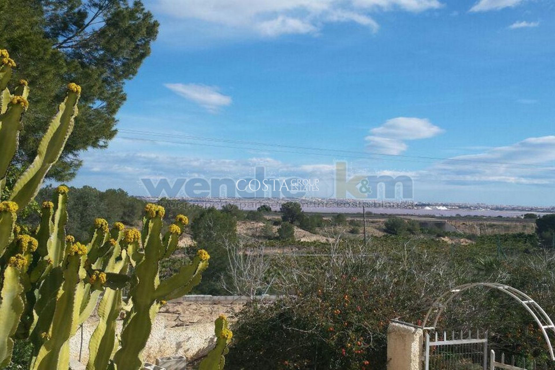 Odsprzedaż - Willa -
Torrevieja - Los Balcones