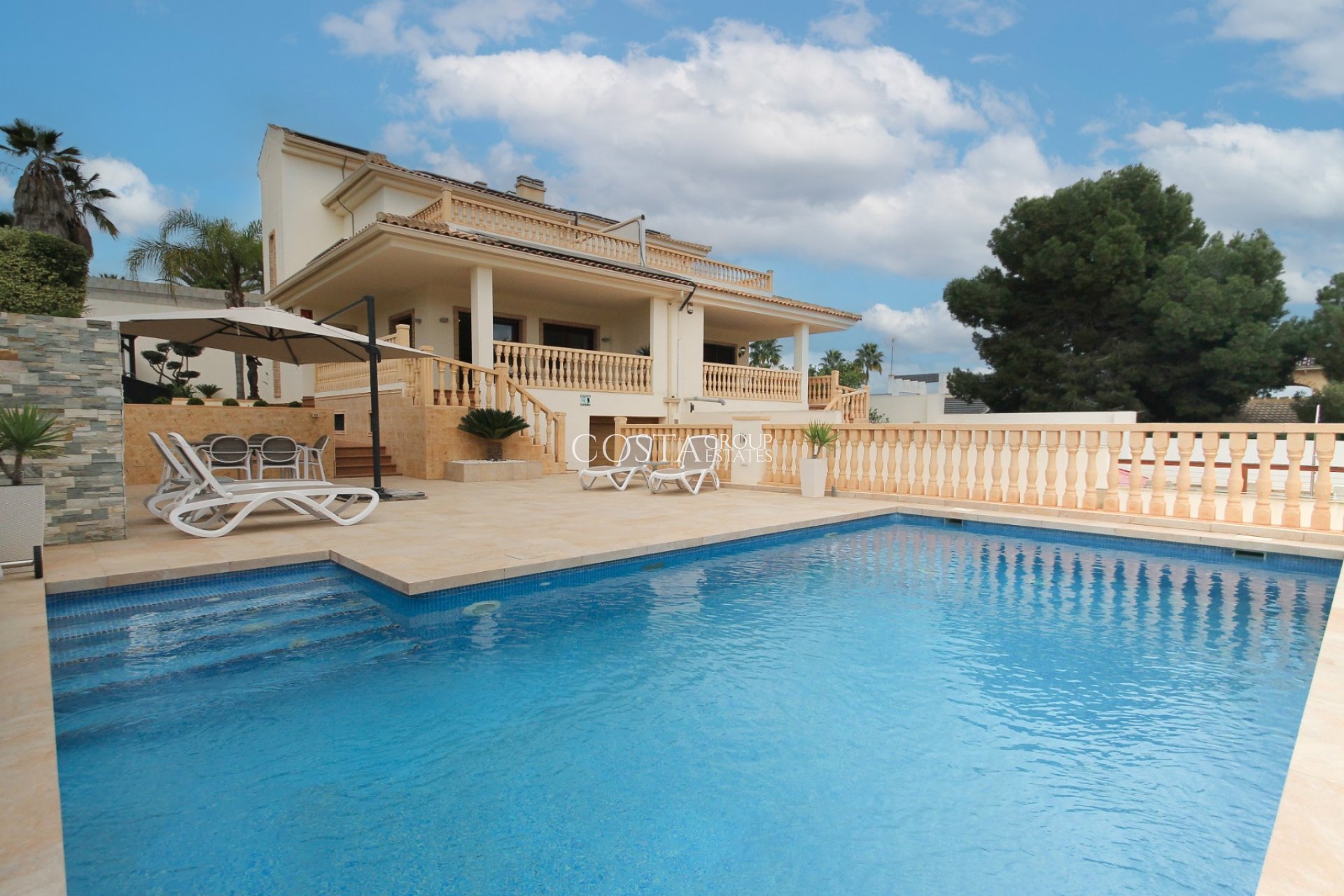 Odsprzedaż - Willa -
Torrevieja - Los Balcones