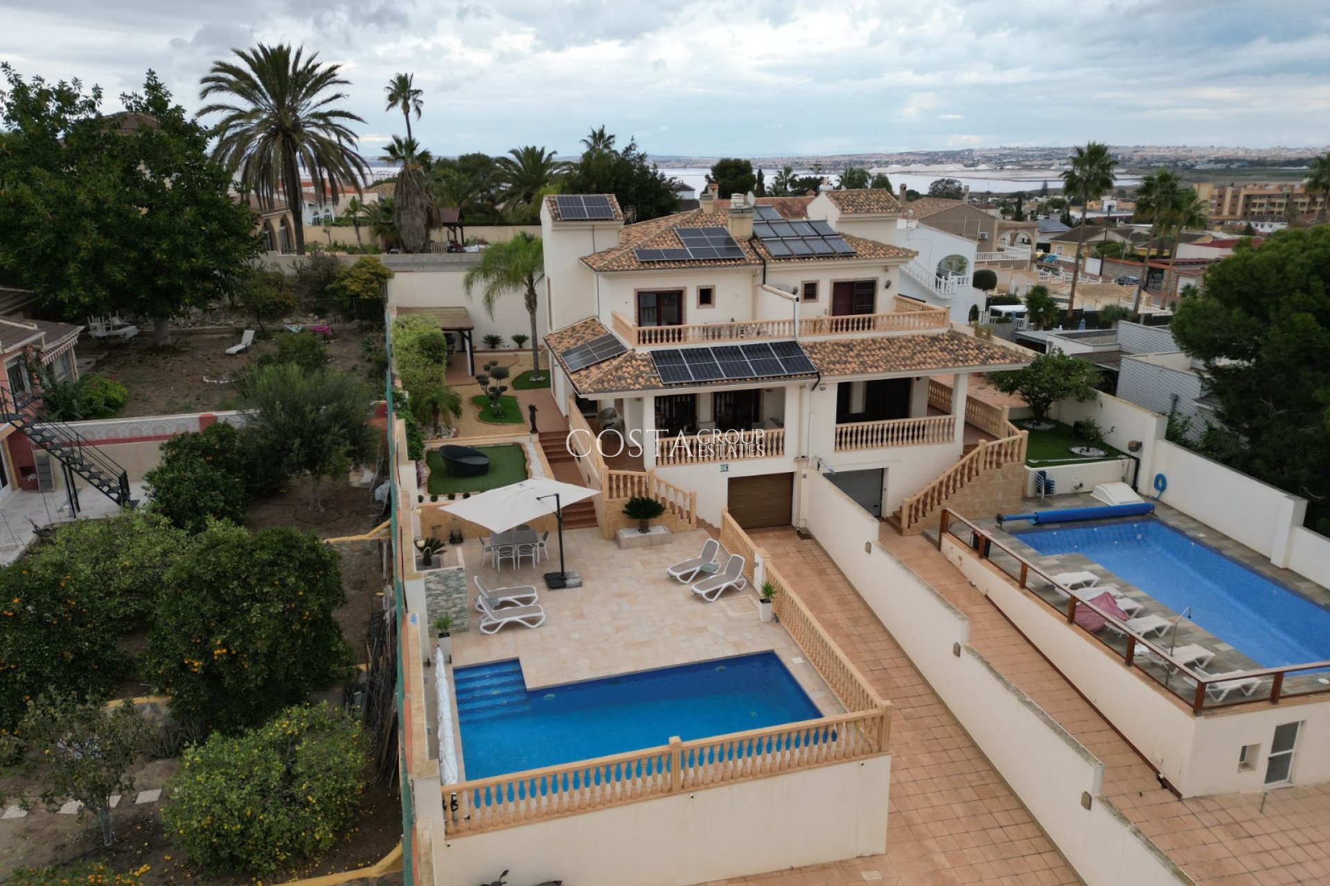Odsprzedaż - Willa -
Torrevieja - Los Balcones