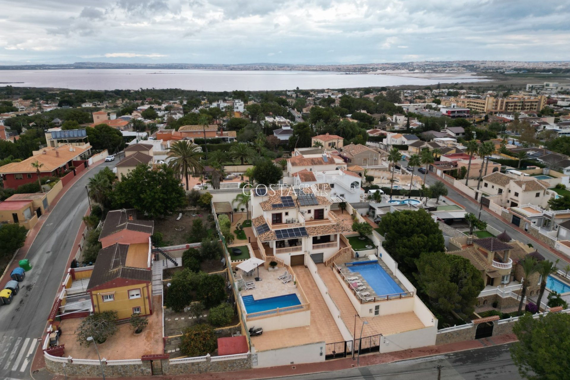 Odsprzedaż - Willa -
Torrevieja - Los Balcones