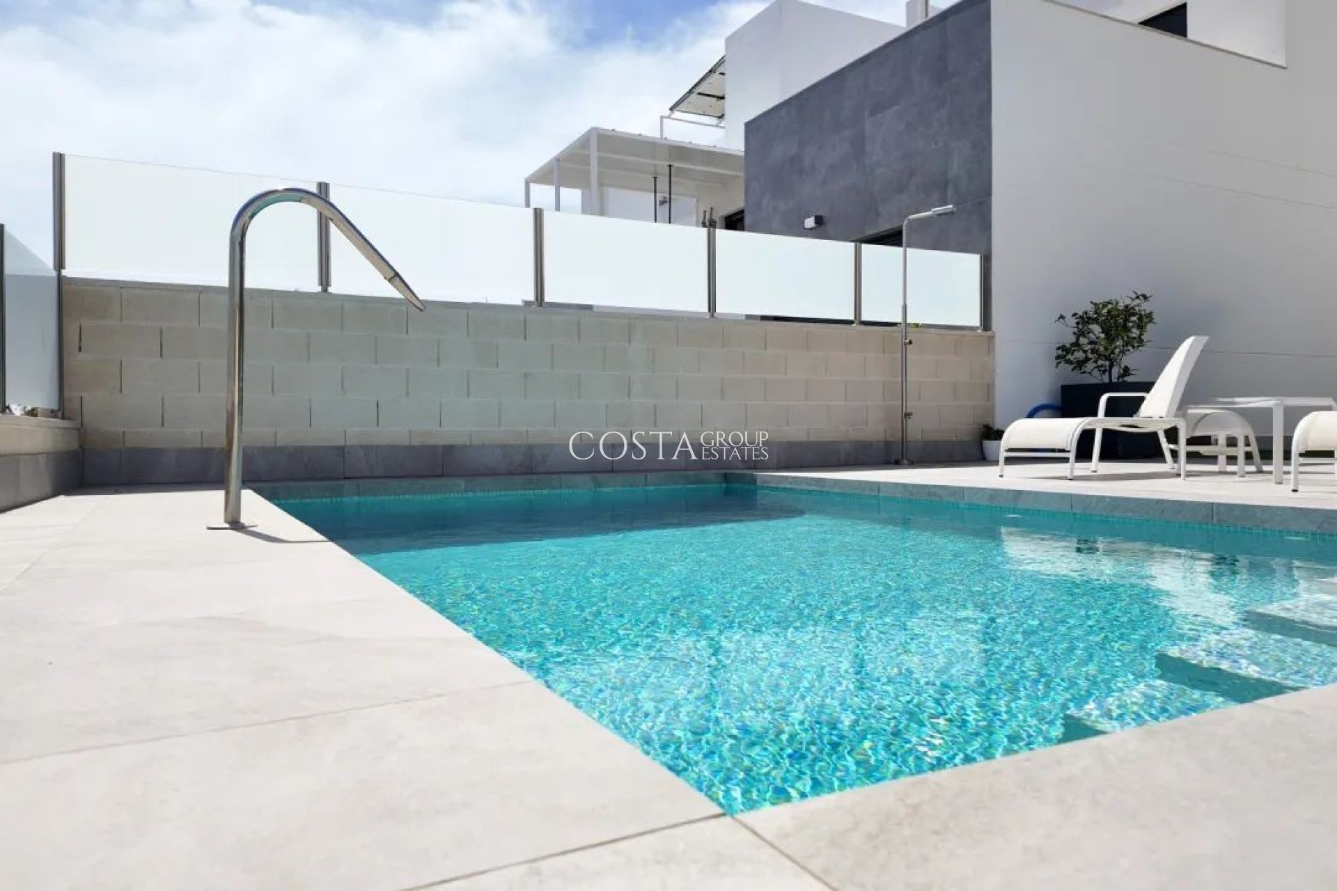 Odsprzedaż - Willa -
Torrevieja - Los Balcones
