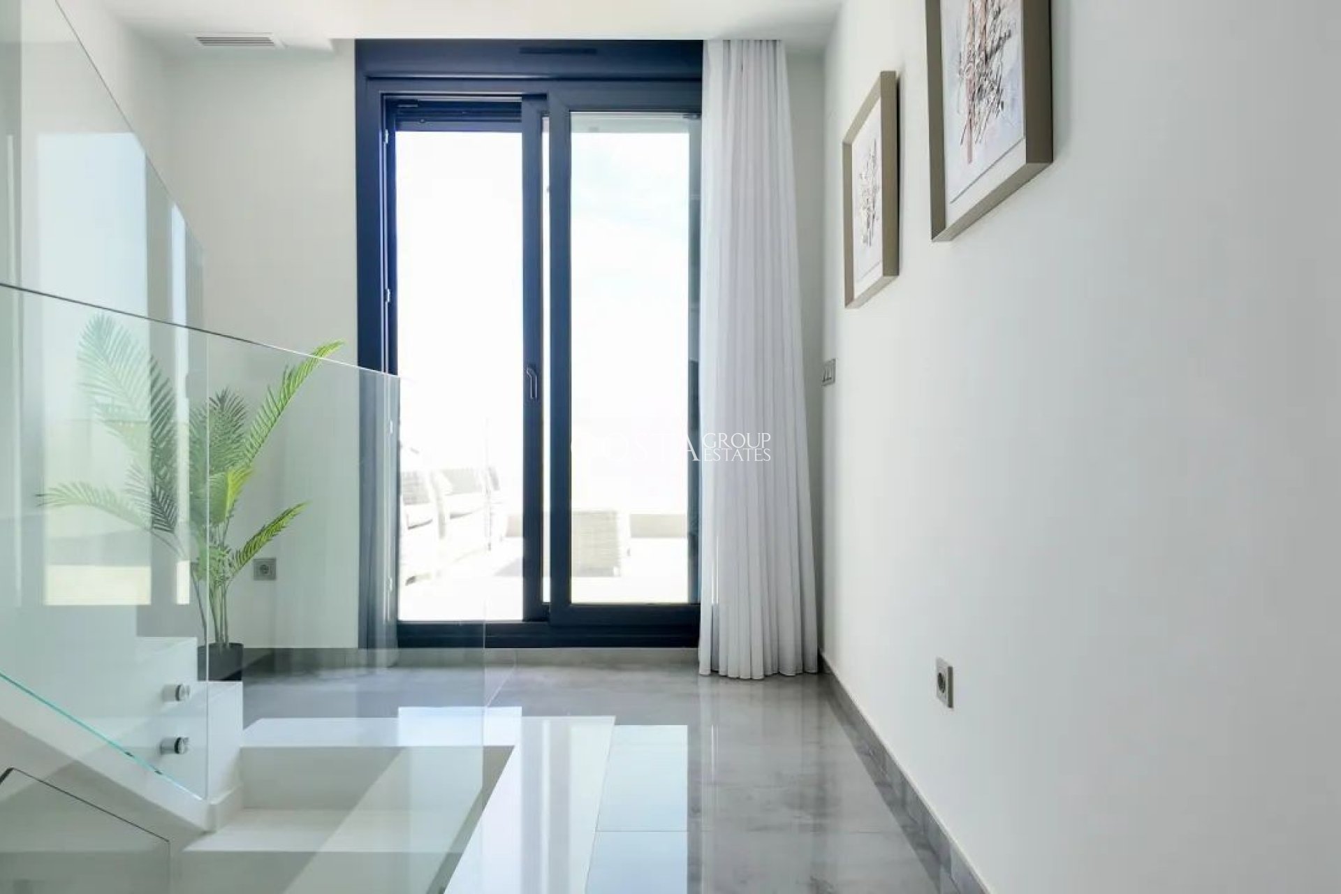 Odsprzedaż - Willa -
Torrevieja - Los Balcones