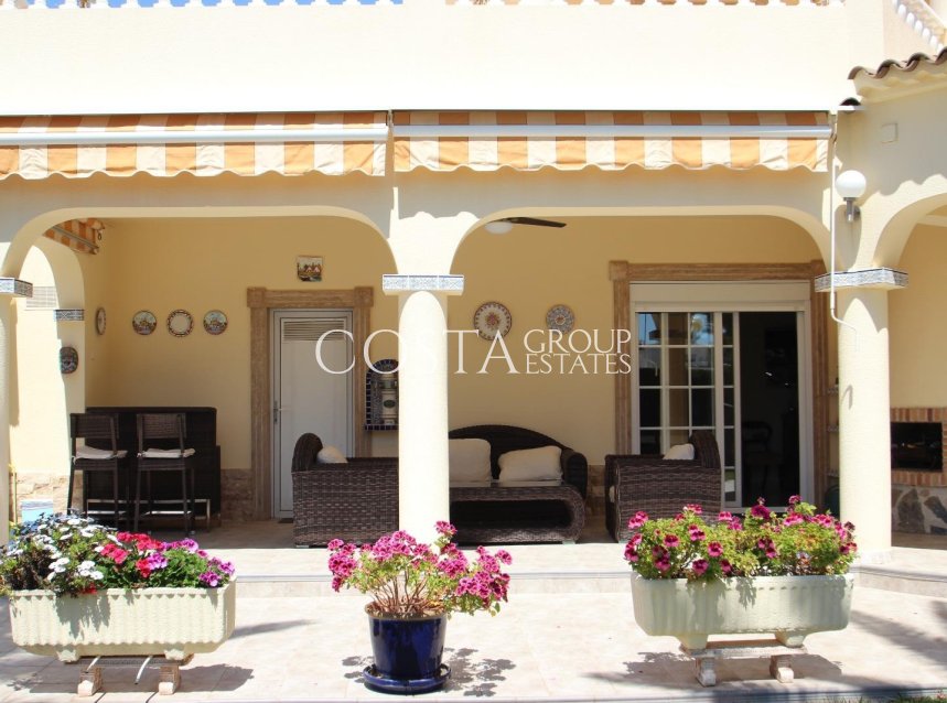 Odsprzedaż - Willa -
Torrevieja - Punta Prima