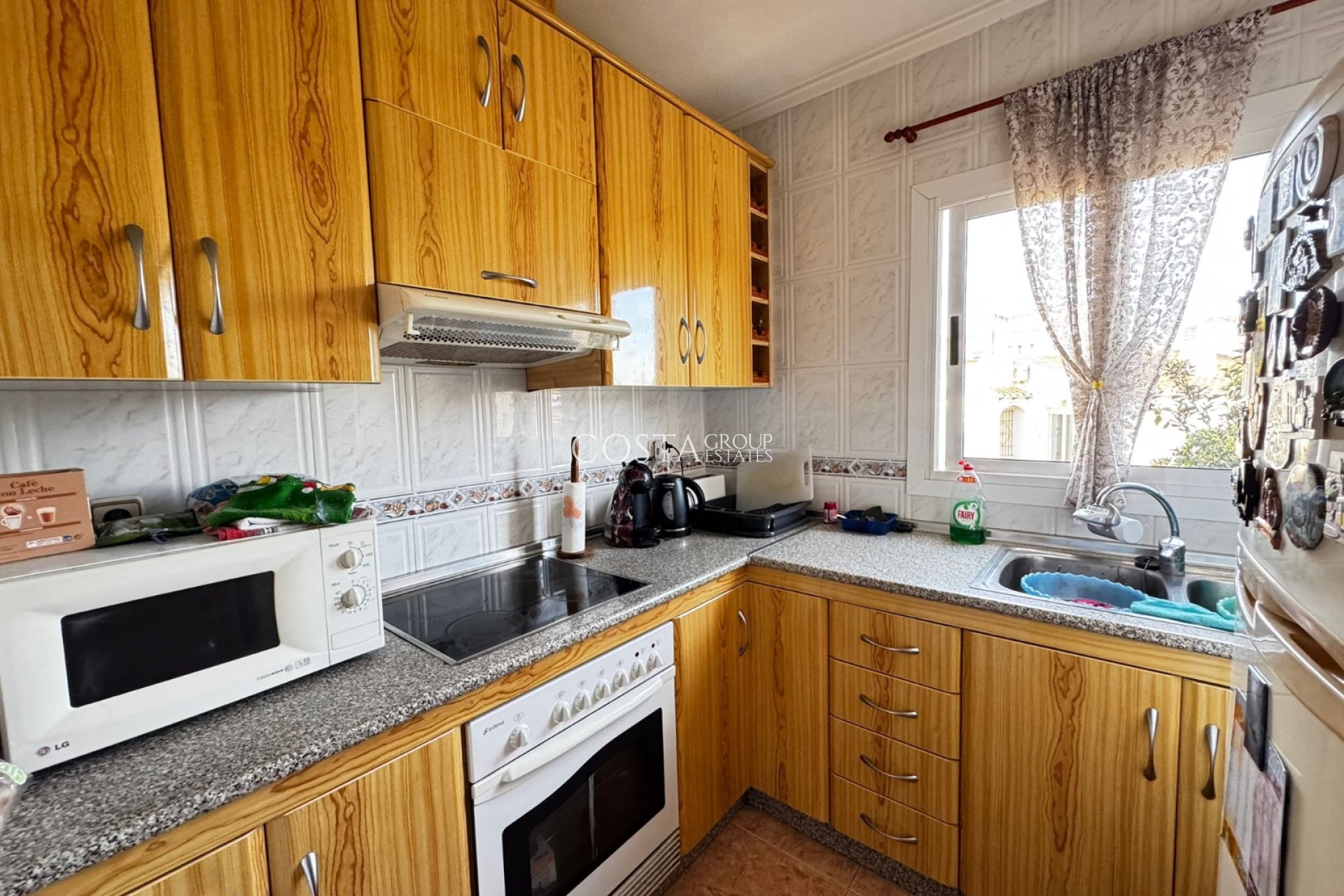 Odsprzedaż - Willa -
Torrevieja - Punta Prima