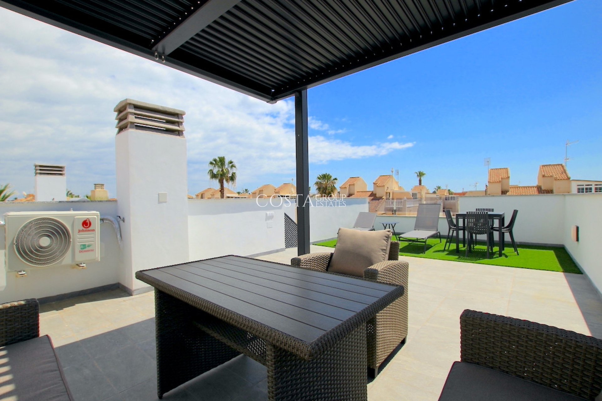 Odsprzedaż - Willa -
Torrevieja - Torrevieja Centro