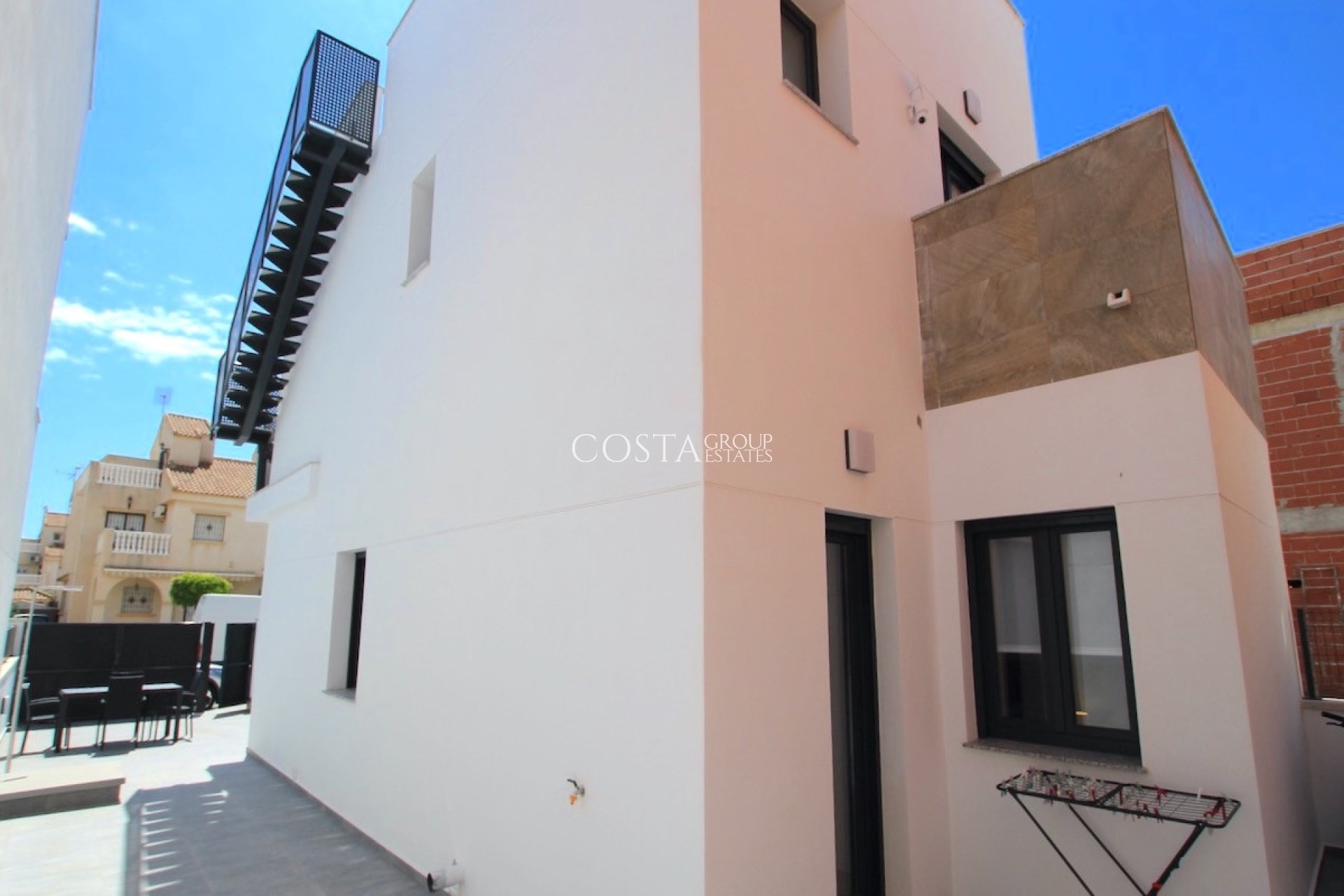 Odsprzedaż - Willa -
Torrevieja - Torrevieja Centro