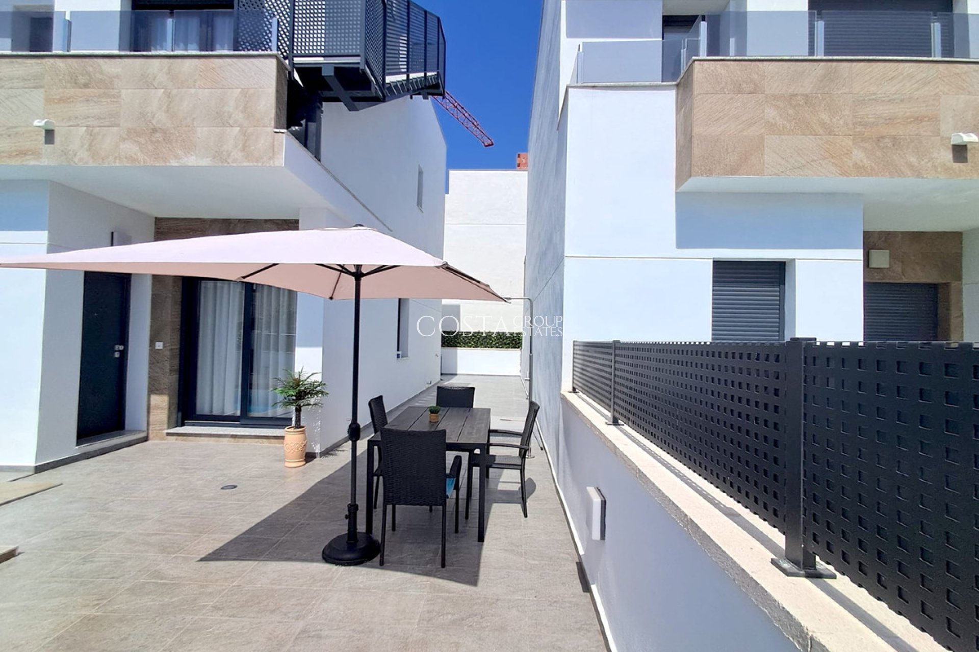 Odsprzedaż - Willa -
Torrevieja - Torrevieja Centro