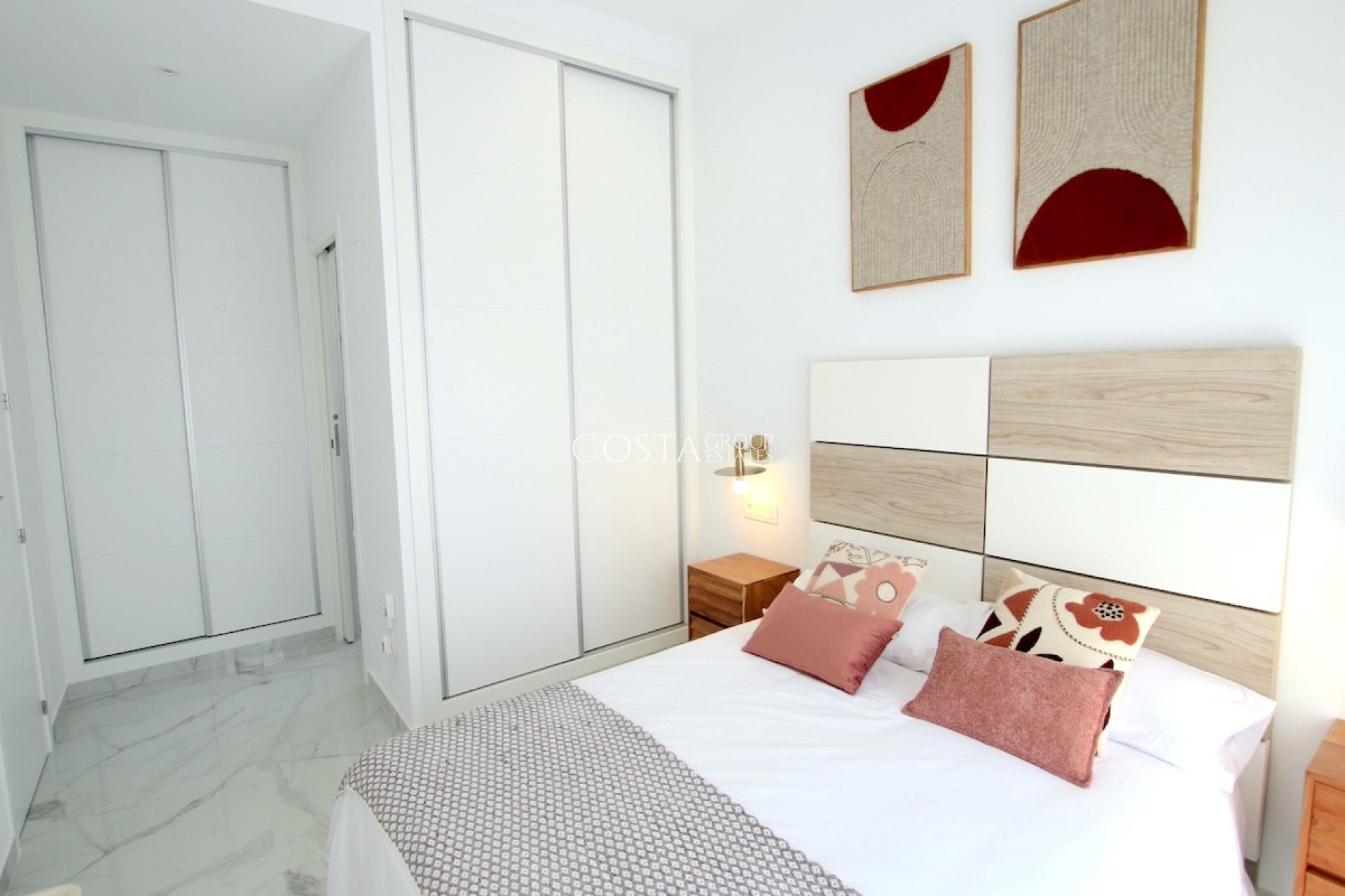 Odsprzedaż - Willa -
Torrevieja - Torrevieja Centro