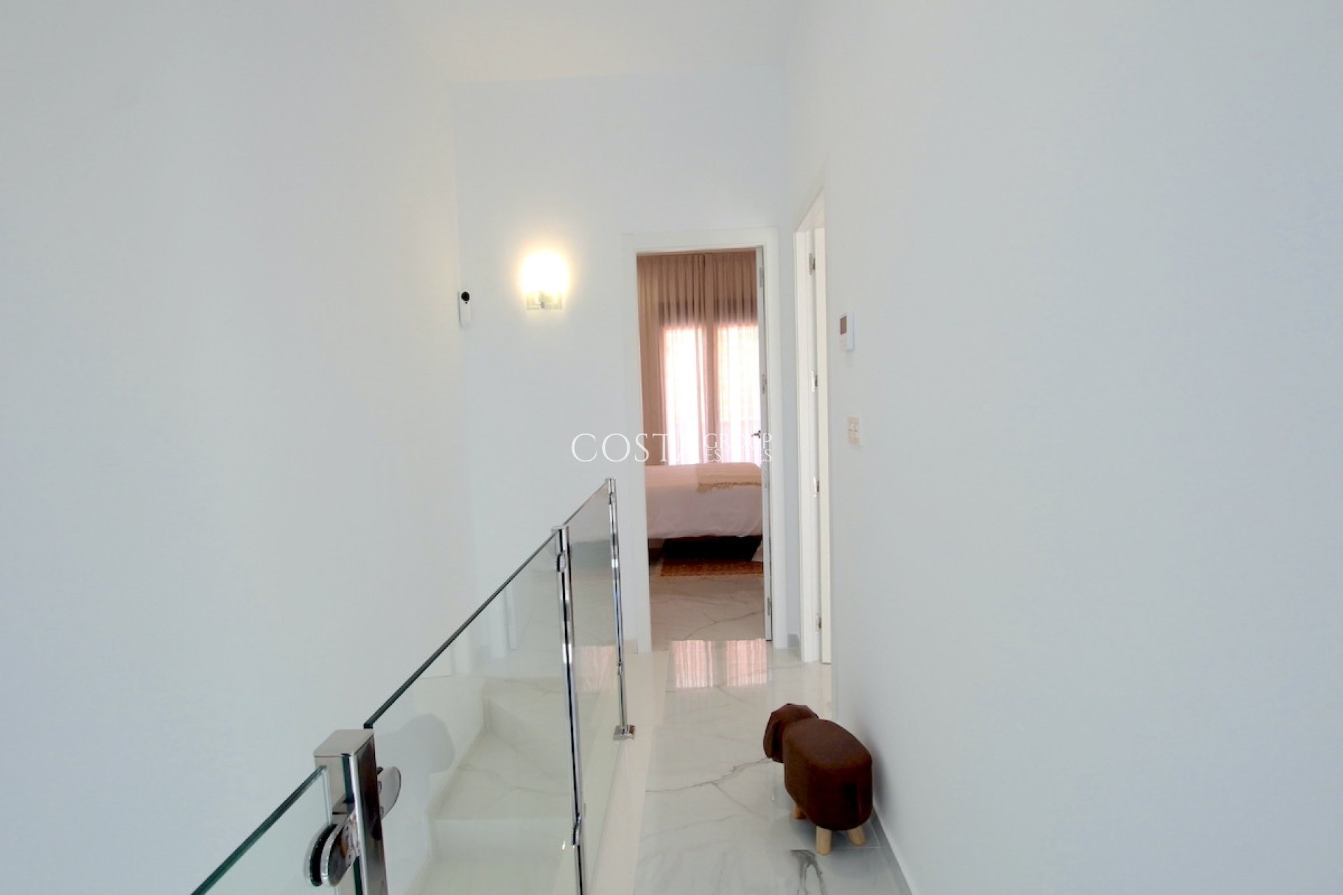 Odsprzedaż - Willa -
Torrevieja - Torrevieja Centro