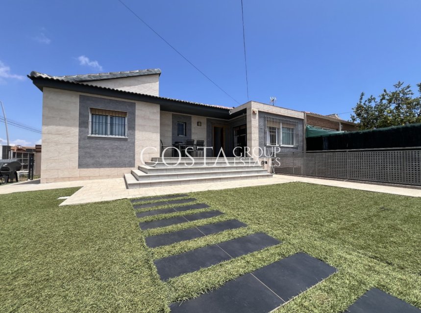 Odsprzedaż - Willa -
Torrevieja - Torrevieja Centro